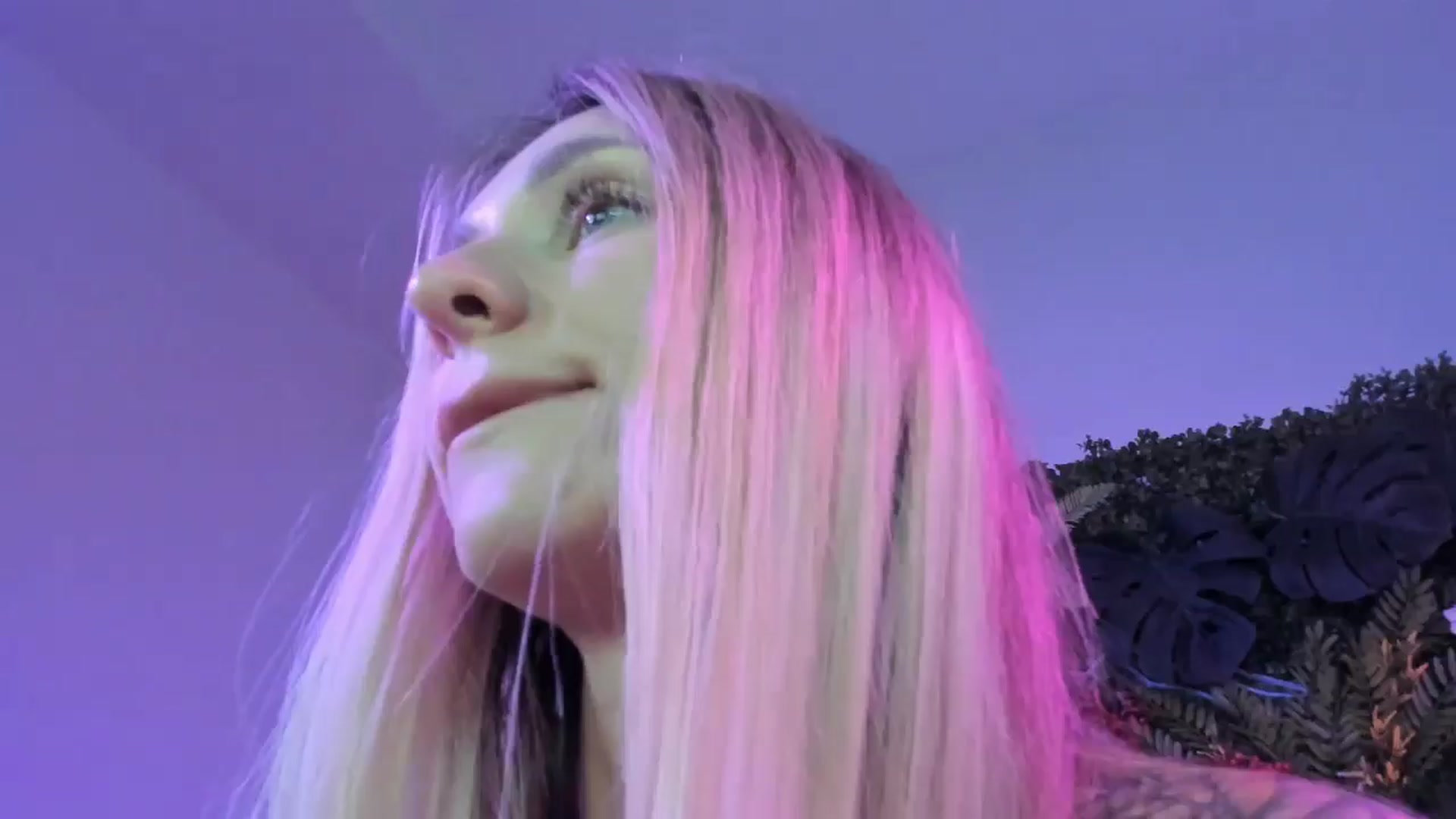 Gallery image thumbnail from Horny_Blond's myfreecams stream on, 08/23/2025, 13:00 image 16 of 20