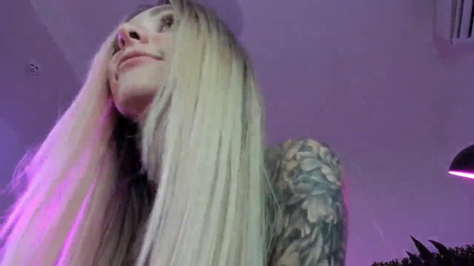 Gallery image thumbnail from Horny_Blond's myfreecams stream on, 08/24/2025, 09:07 image 12 of 20