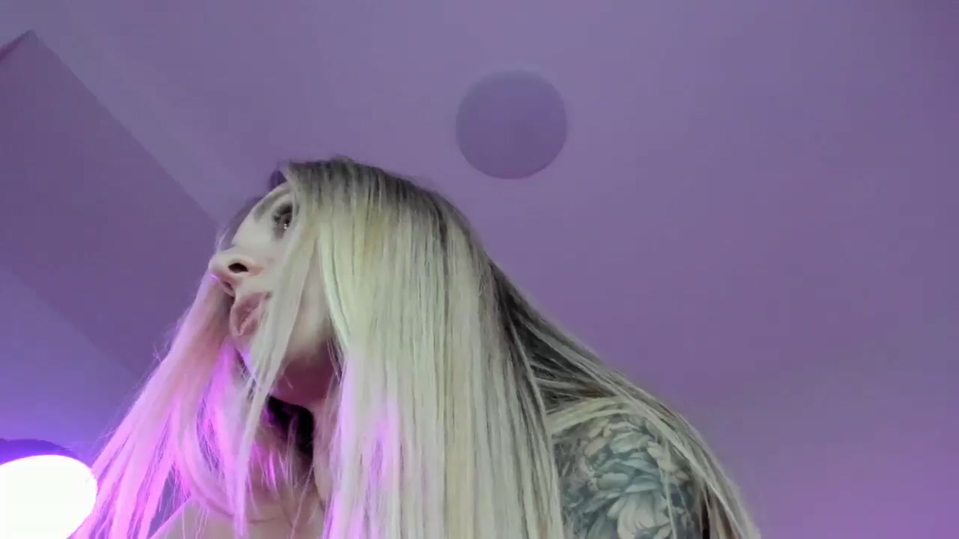 Gallery image thumbnail from Horny_Blond's myfreecams stream on, 08/24/2025, 10:05 image 18 of 20