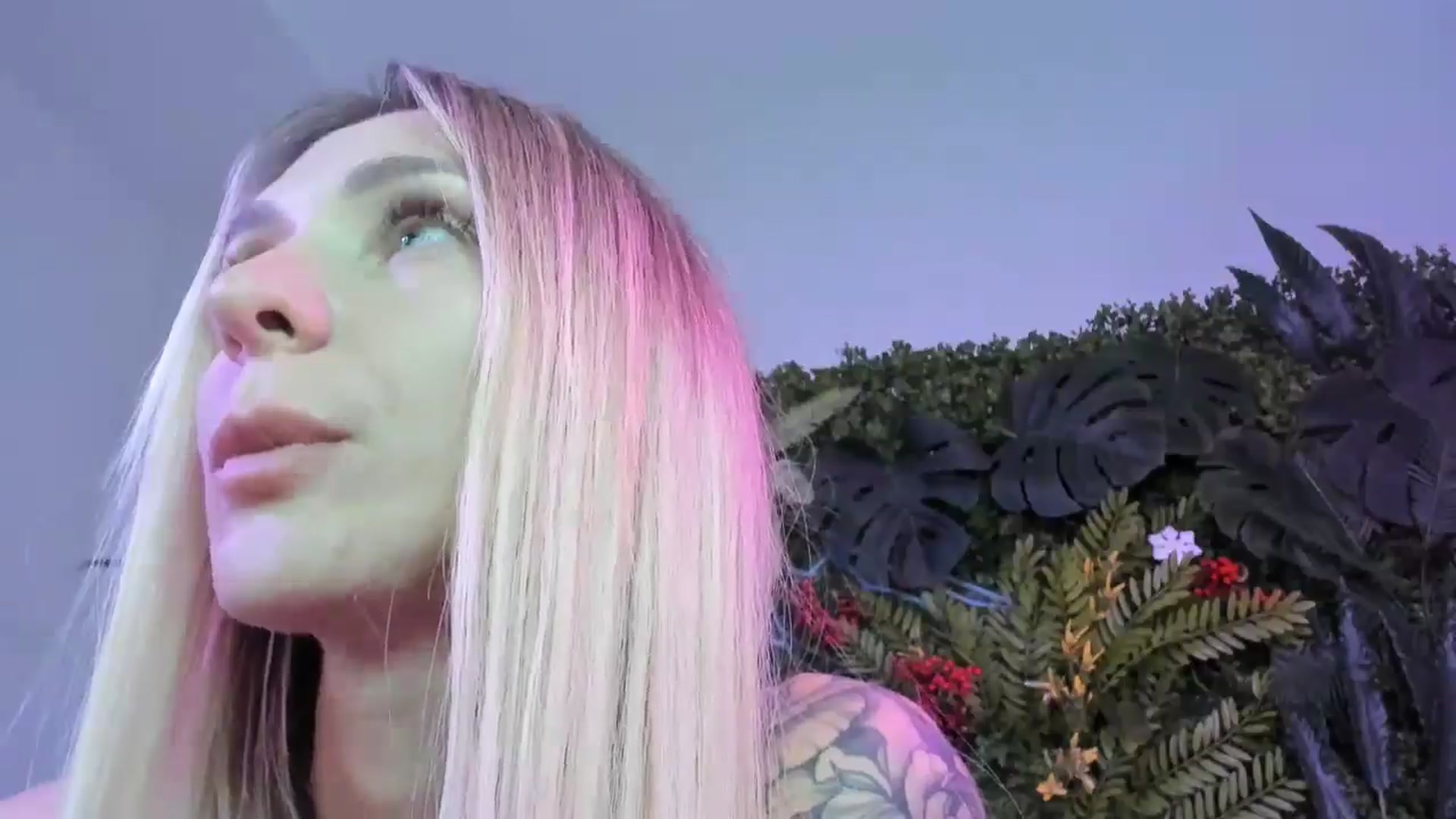 Gallery image thumbnail from Horny_Blond's myfreecams stream on, 08/24/2025, 11:21 image 7 of 20