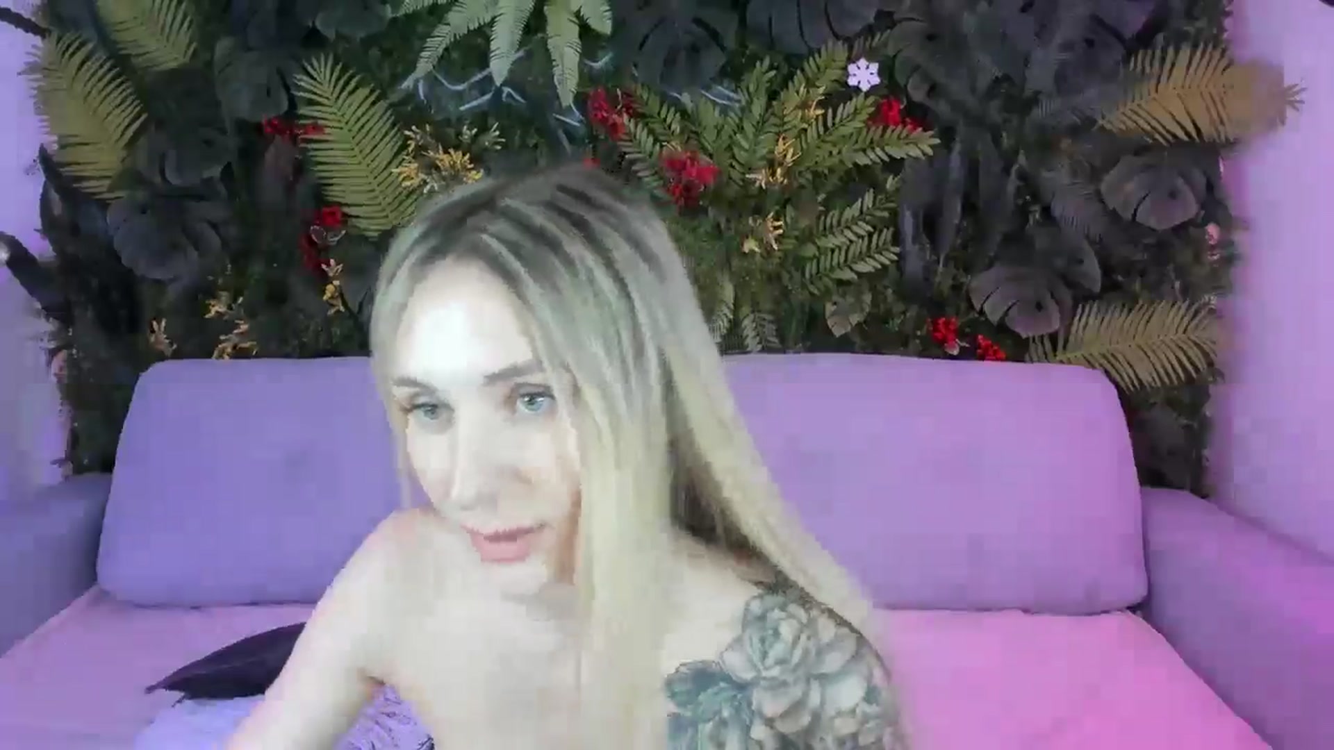 Gallery image thumbnail from Horny_Blond's myfreecams stream on, 08/25/2025, 09:45 image 2 of 20