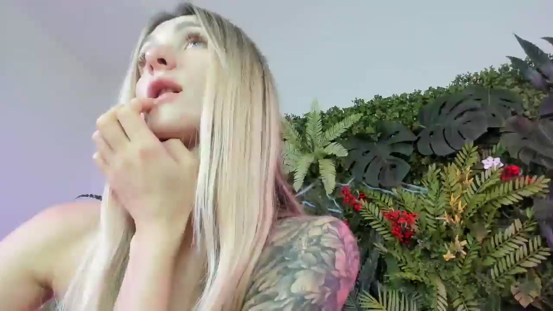 Gallery image thumbnail from Horny_Blond's myfreecams stream on, 08/25/2025, 10:08 image 4 of 20