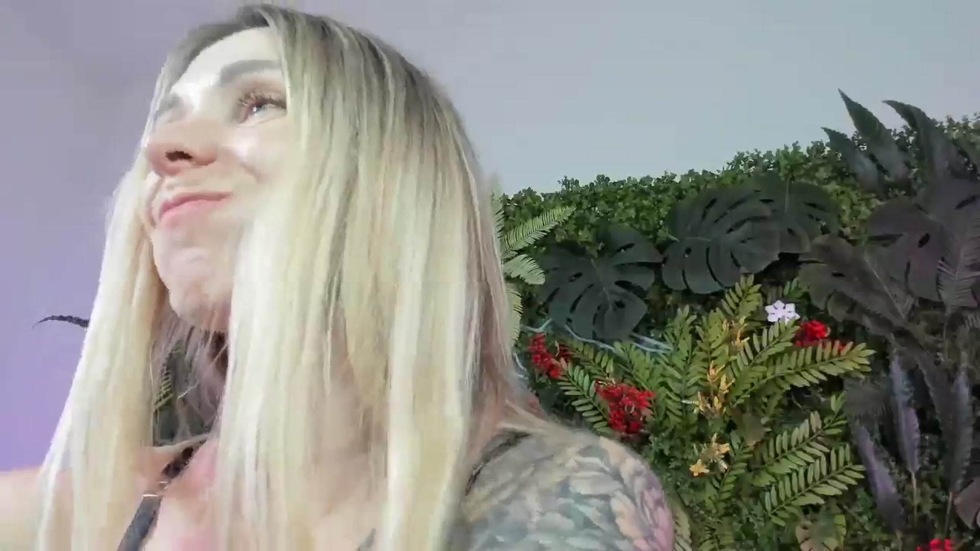 Gallery image thumbnail from Horny_Blond's myfreecams stream on, 08/25/2025, 11:28 image 6 of 20