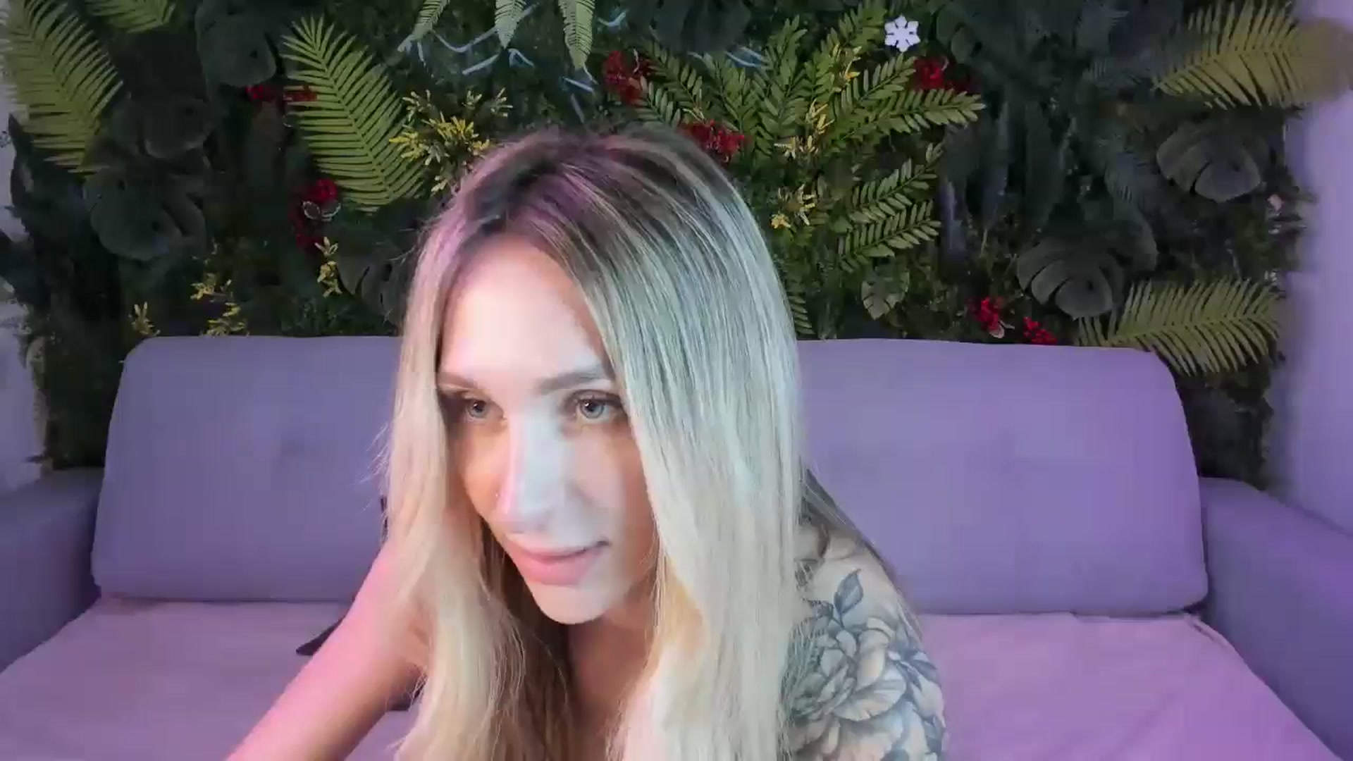 Gallery image thumbnail from Horny_Blond's myfreecams stream on, 08/26/2025, 08:59 image 9 of 20