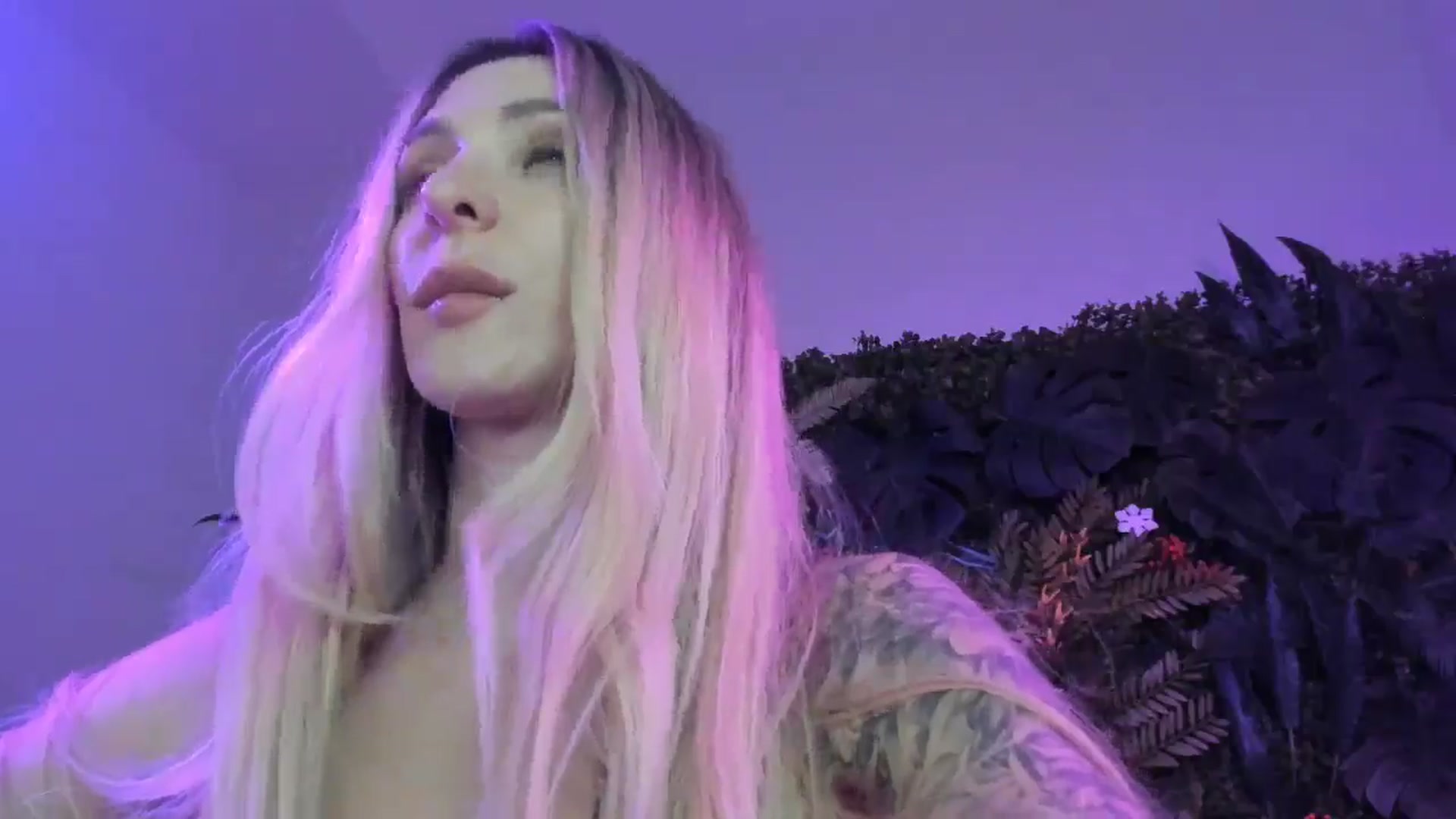 Gallery image thumbnail from Horny_Blond's myfreecams stream on, 08/26/2025, 11:18 image 4 of 20