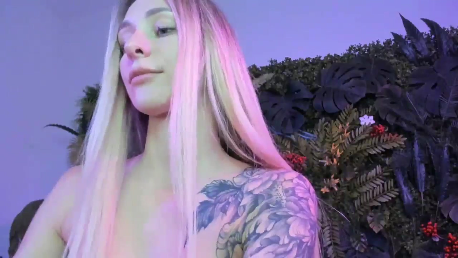 Gallery image thumbnail from Horny_Blond's myfreecams stream on, 08/30/2025, 08:45 image 2 of 20