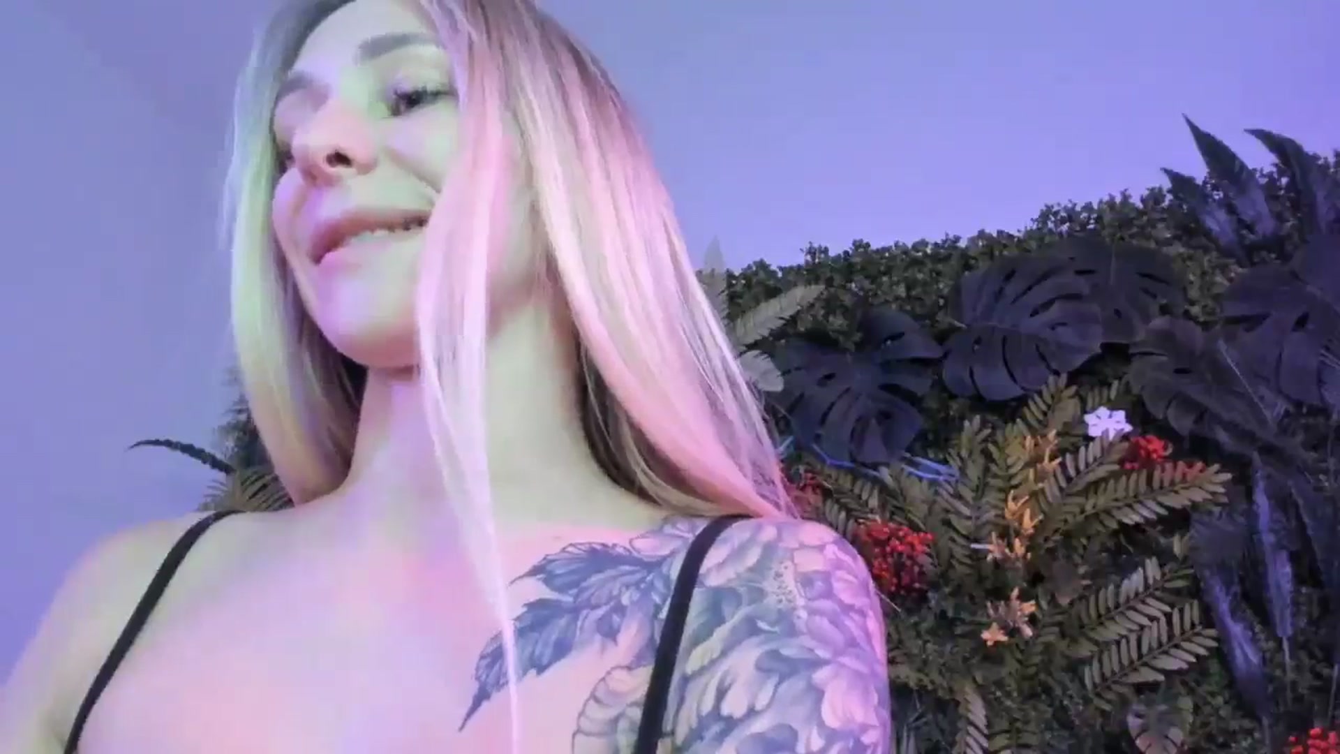 Gallery image thumbnail from Horny_Blond's myfreecams stream on, 08/30/2025, 10:05 image 12 of 20