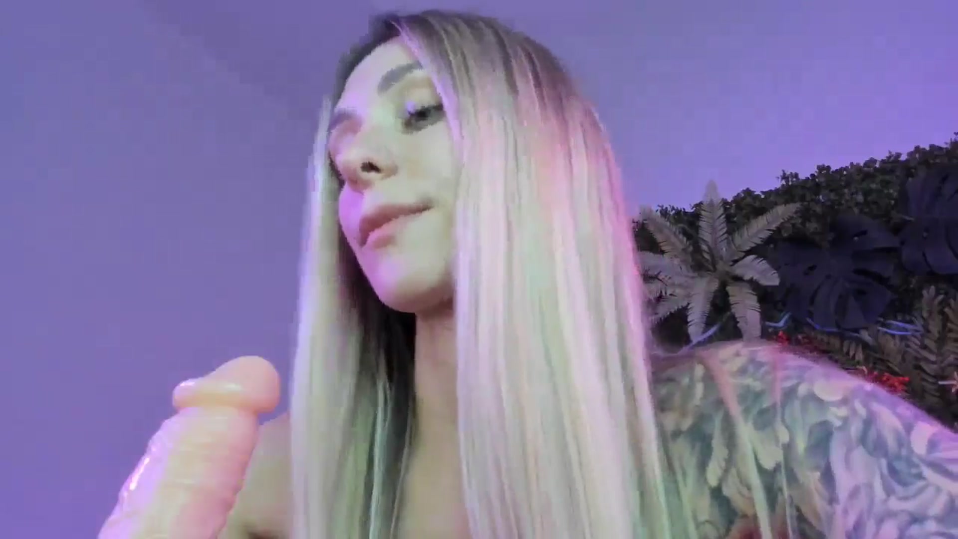 Gallery image thumbnail from Horny_Blond's myfreecams stream on, 08/30/2025, 11:52 image 20 of 20