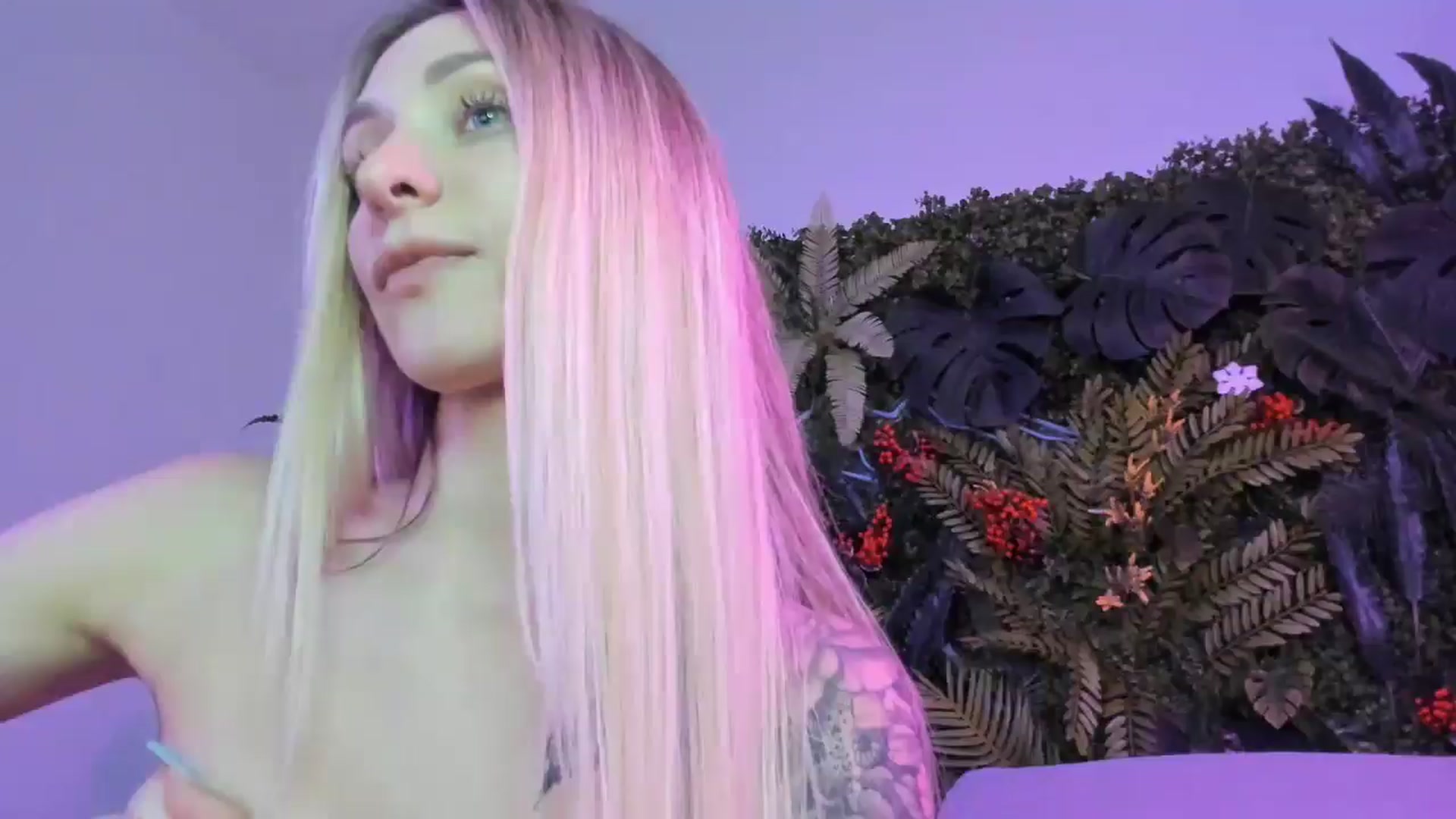 Gallery image thumbnail from Horny_Blond's myfreecams stream on, 08/30/2025, 11:52 image 8 of 20