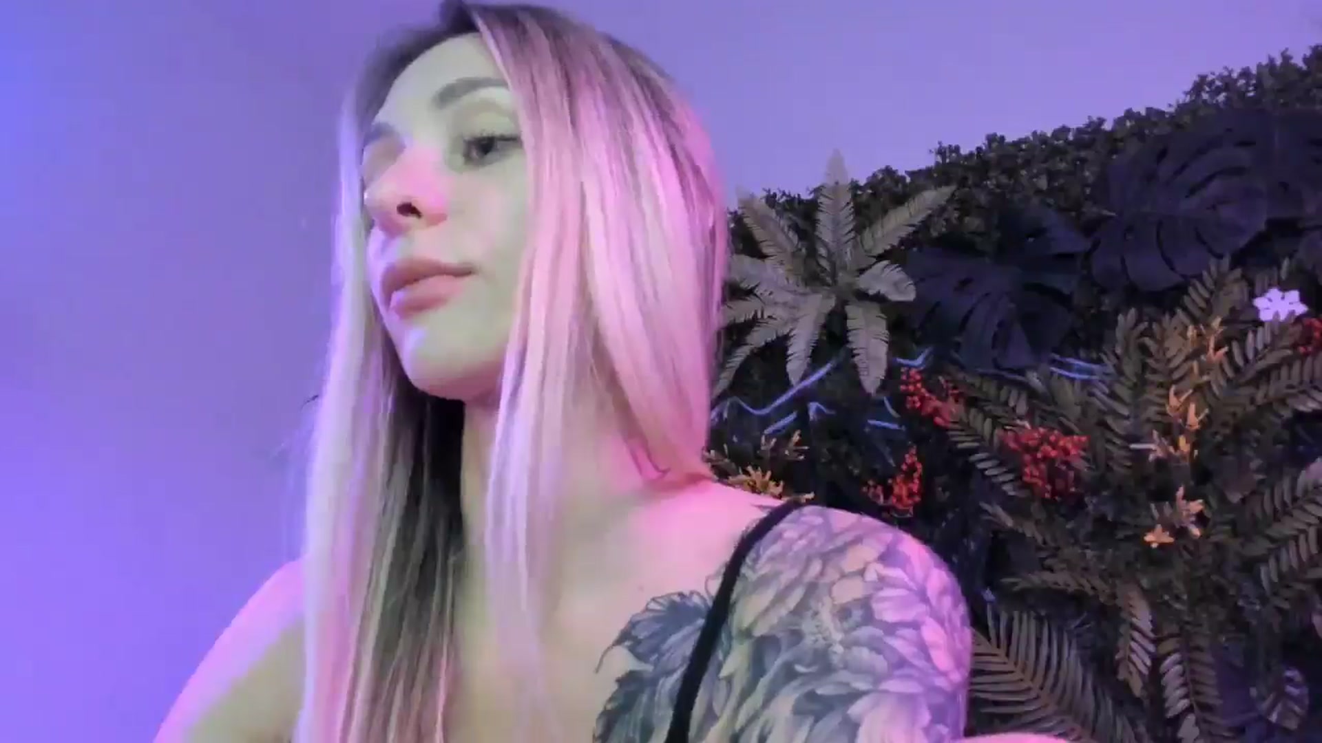 Gallery image thumbnail from Horny_Blond's myfreecams stream on, 08/31/2025, 11:15 image 9 of 20