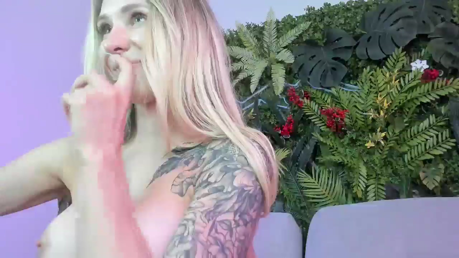 Gallery image thumbnail from Horny_Blond's myfreecams stream on, 09/02/2025, 12:53 image 15 of 20