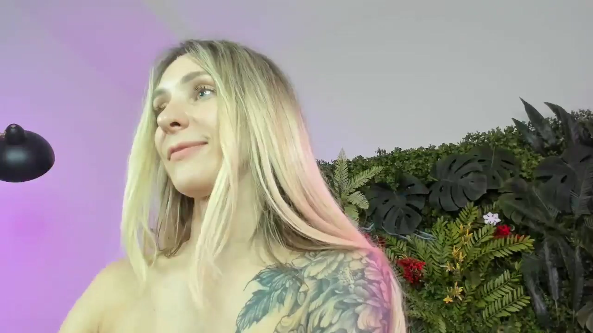 Gallery image thumbnail from Horny_Blond's myfreecams stream on, 09/02/2025, 12:53 image 7 of 20