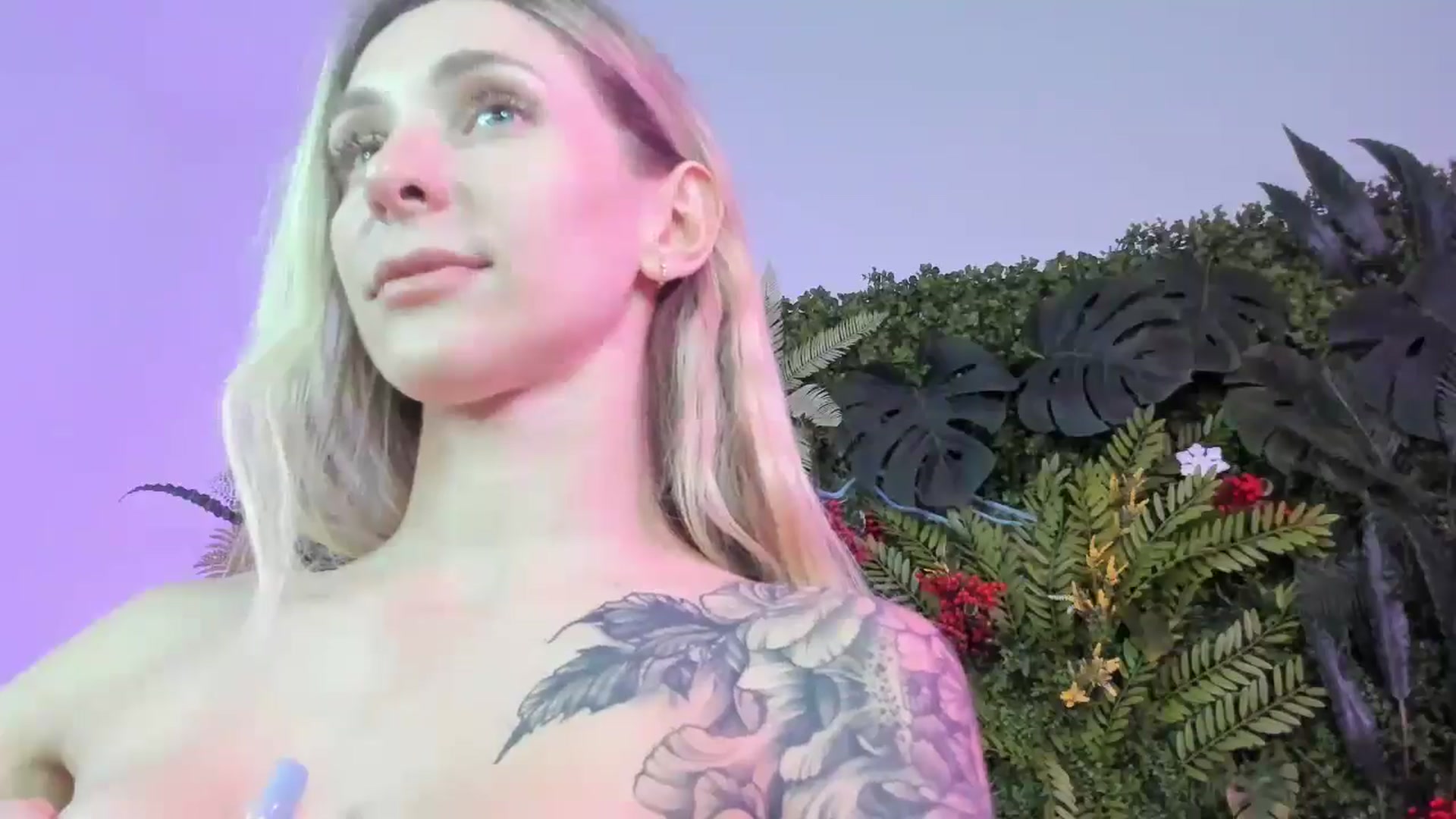Gallery image thumbnail from Horny_Blond's myfreecams stream on, 09/03/2025, 09:10 image 6 of 20