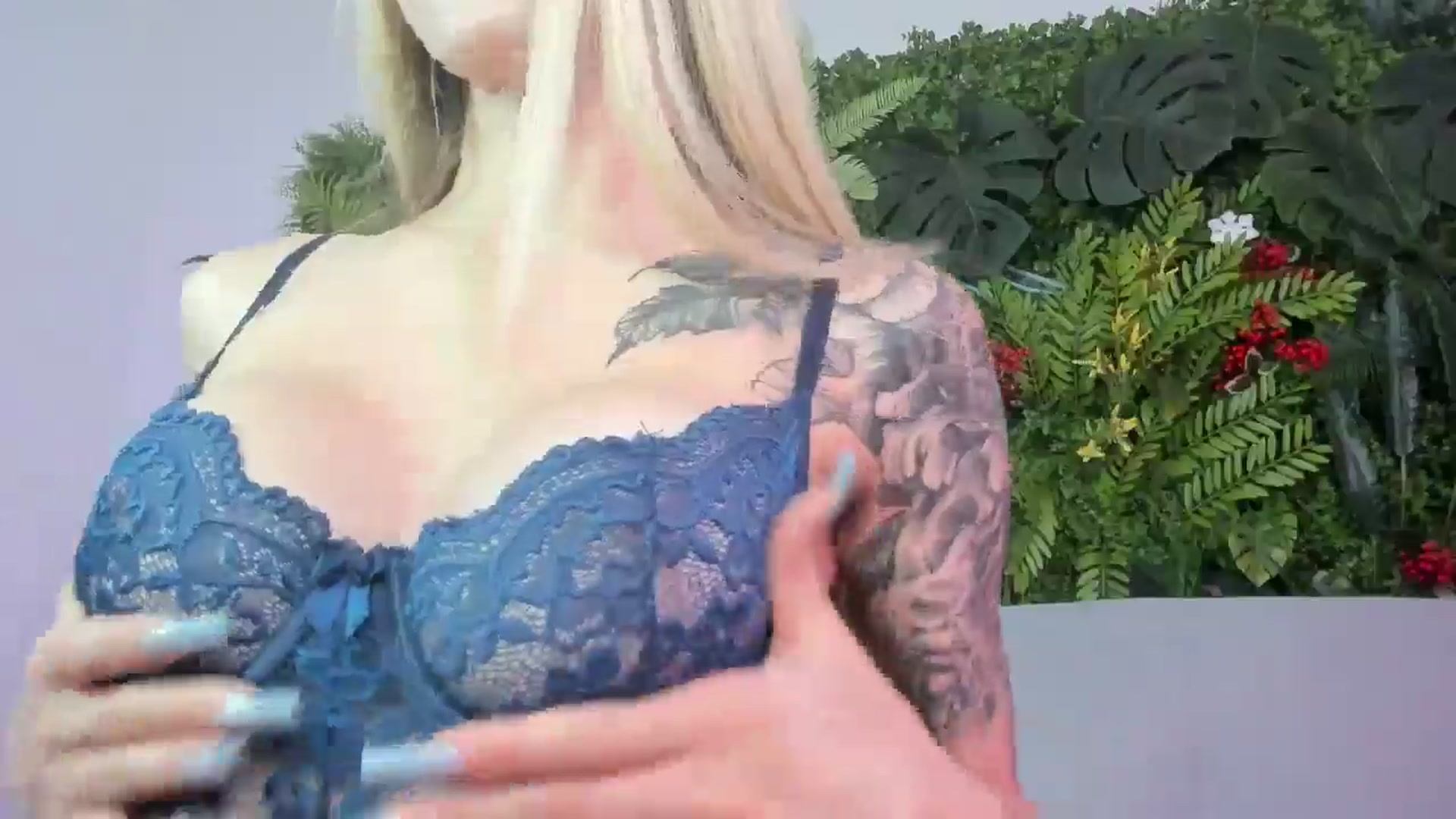 Gallery image thumbnail from Horny_Blond's myfreecams stream on, 09/06/2025, 08:28 image 12 of 20