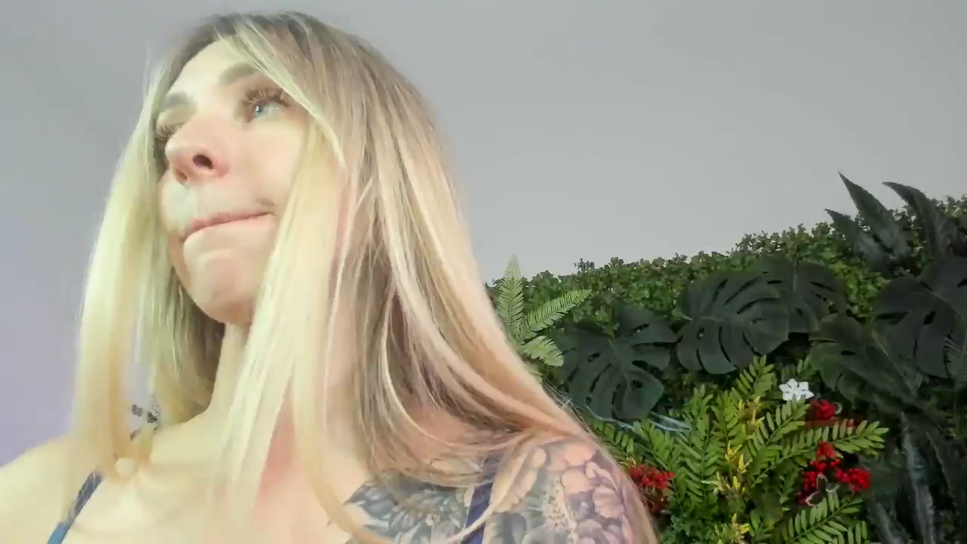 Gallery image thumbnail from Horny_Blond's myfreecams stream on, 09/06/2025, 09:28 image 11 of 20