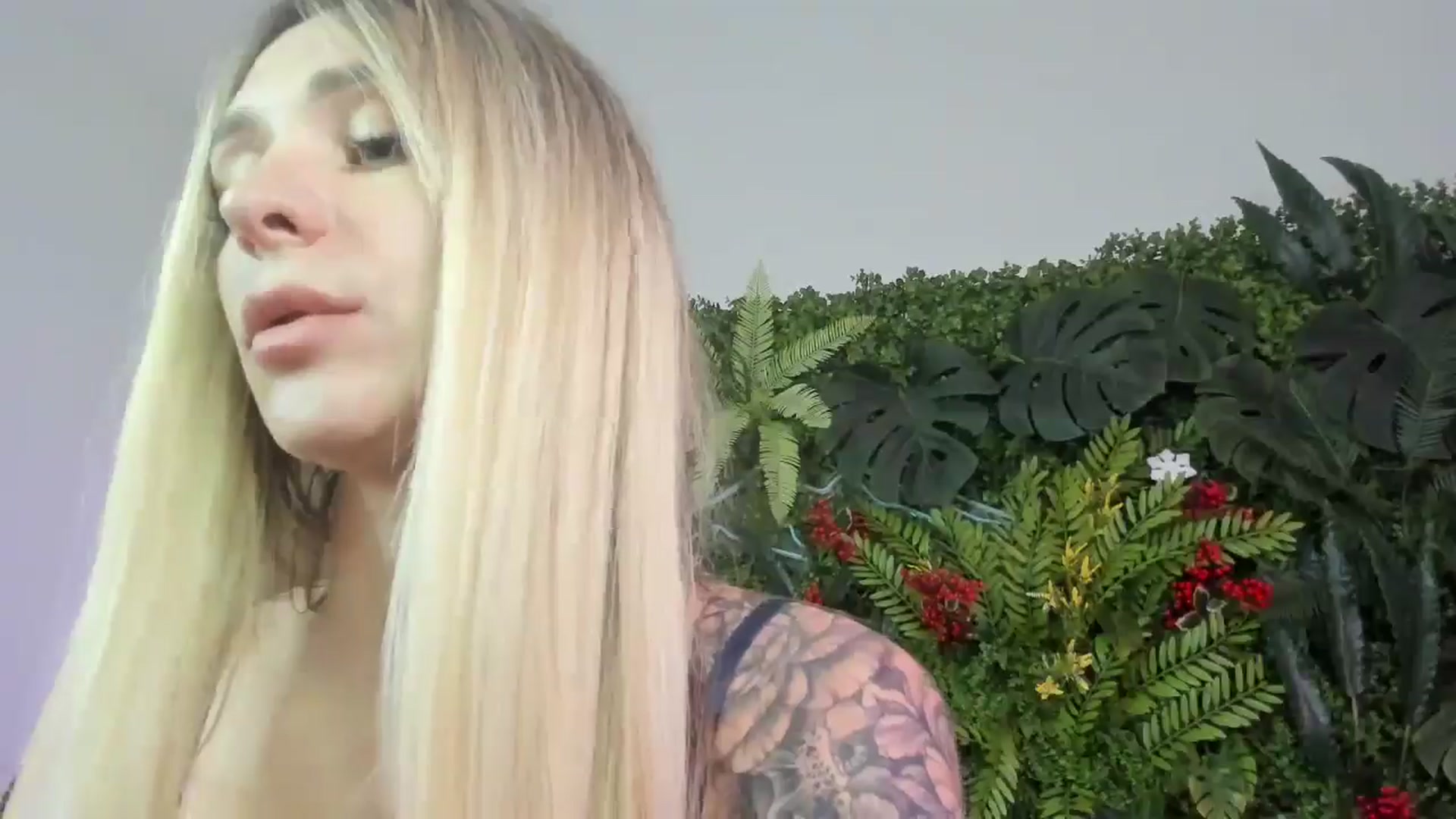 Gallery image thumbnail from Horny_Blond's myfreecams stream on, 09/06/2025, 09:28 image 17 of 20