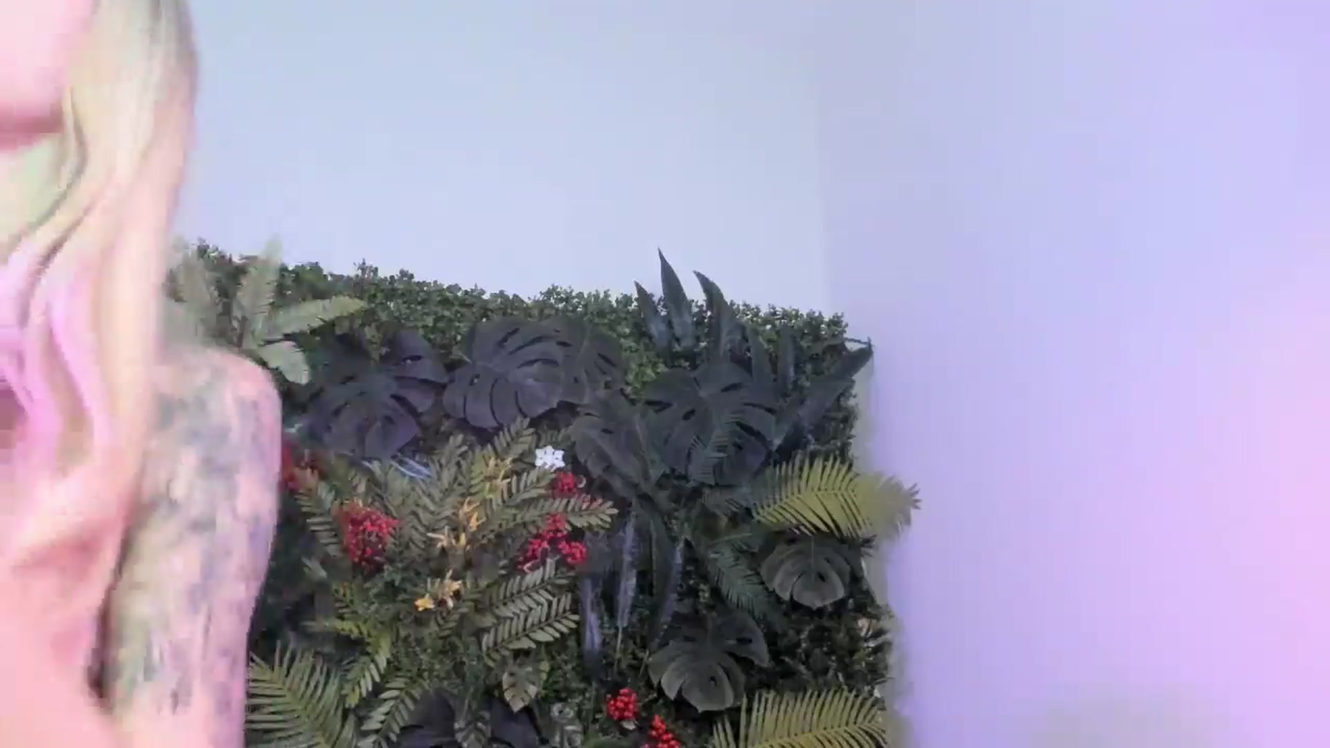 Gallery image thumbnail from Horny_Blond's myfreecams stream on, 09/07/2025, 12:32 image 9 of 20