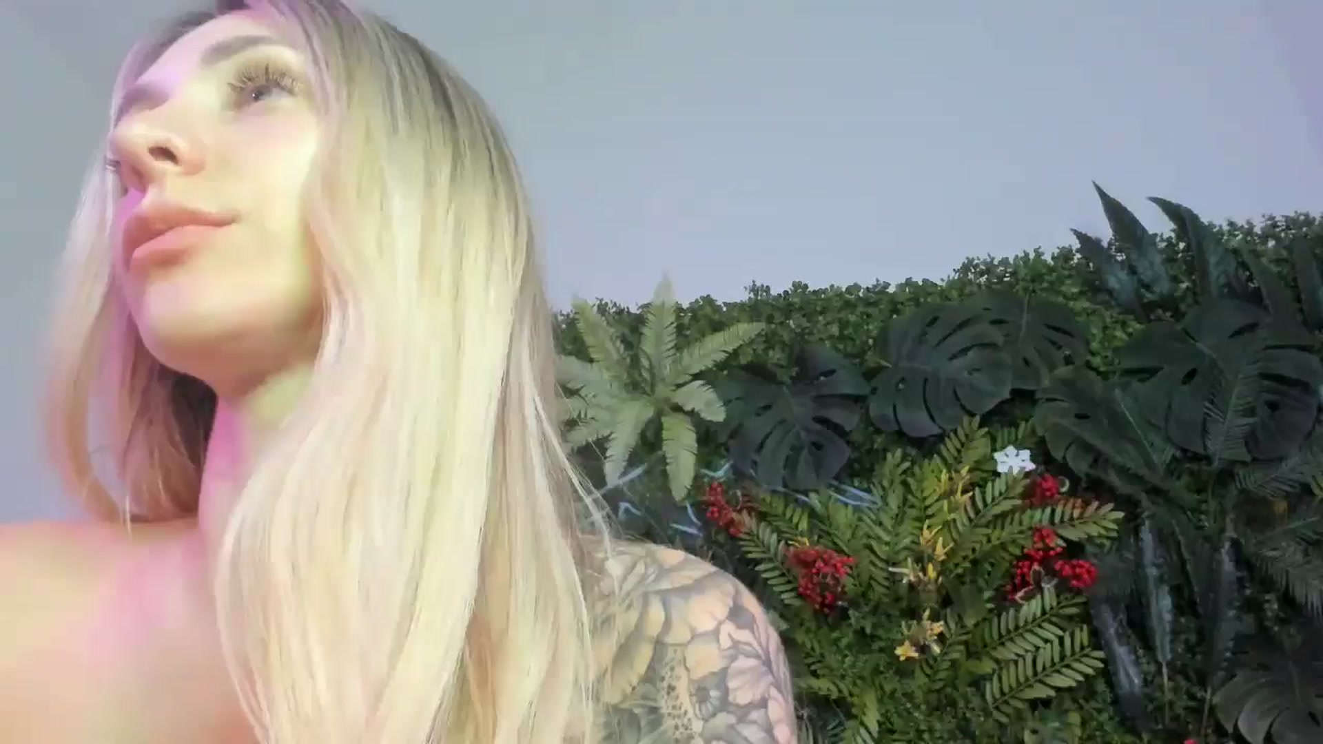 Gallery image thumbnail from Horny_Blond's myfreecams stream on, 09/07/2025, 12:32 image 18 of 20