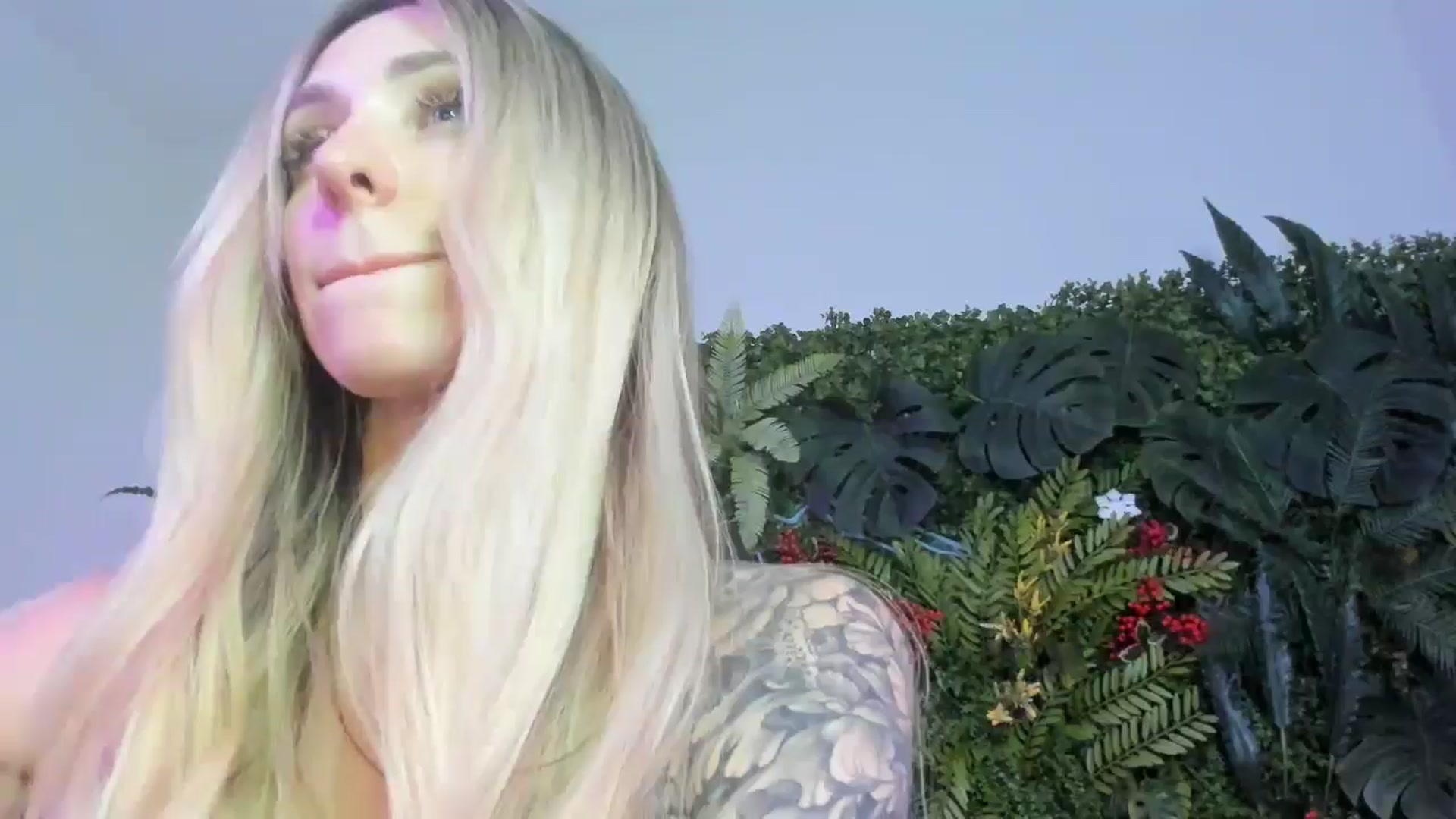 Gallery image thumbnail from Horny_Blond's myfreecams stream on, 09/07/2025, 12:32 image 17 of 20