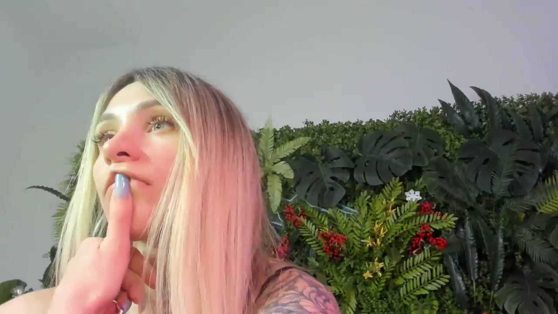 Gallery image thumbnail from Horny_Blond's myfreecams stream on, 09/08/2025, 10:58 image 16 of 20