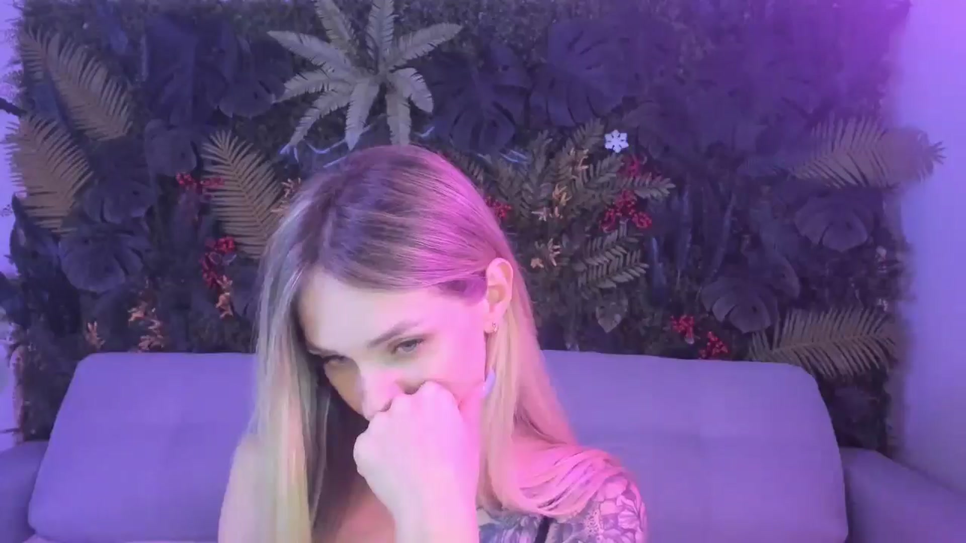 Gallery image thumbnail from Horny_Blond's myfreecams stream on, 09/08/2025, 12:37 image 9 of 20