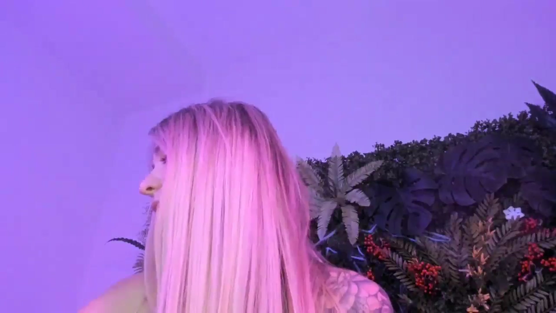 Gallery image thumbnail from Horny_Blond's myfreecams stream on, 09/08/2025, 13:40 image 8 of 20