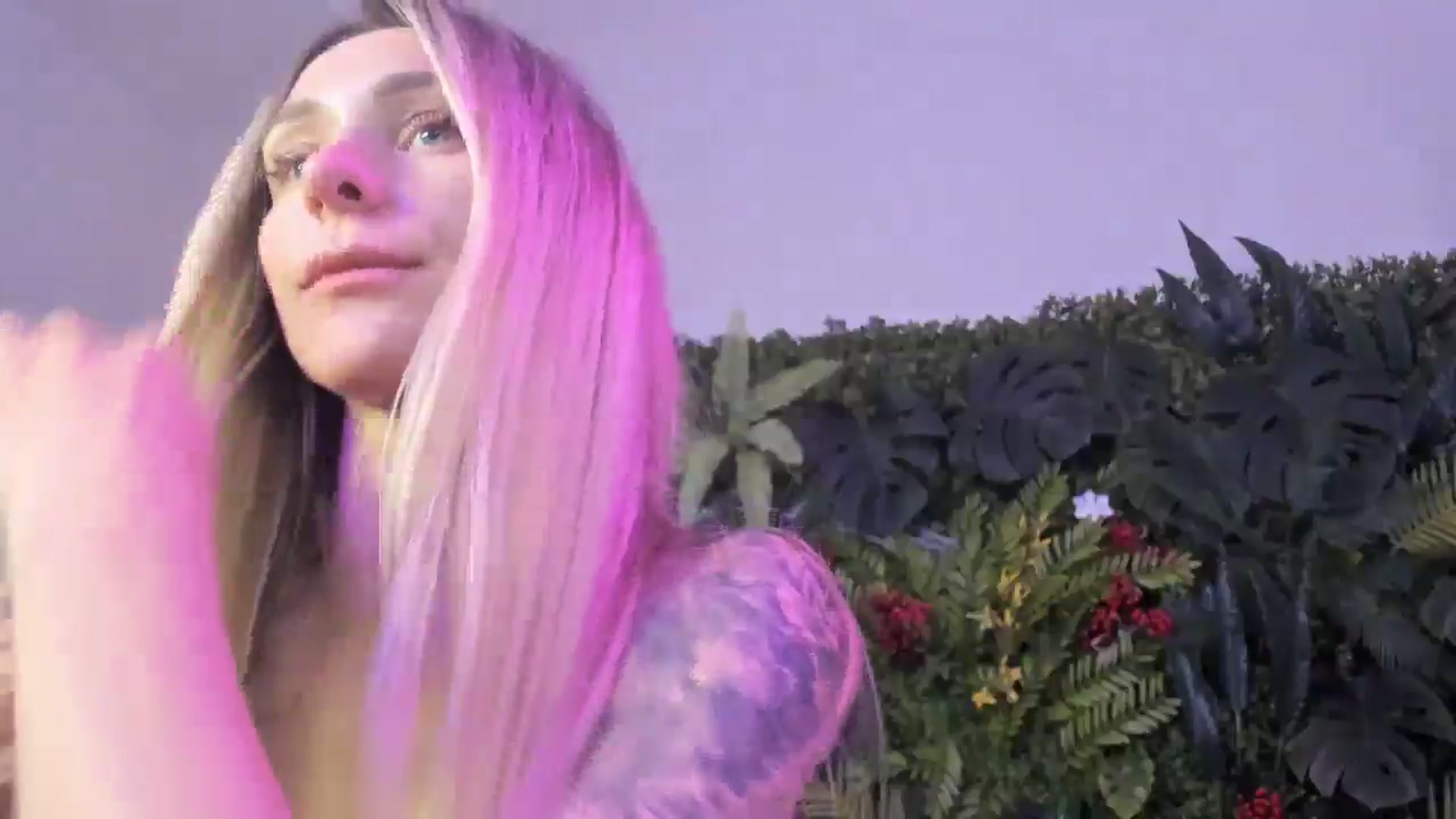 Gallery image thumbnail from Horny_Blond's myfreecams stream on, 09/15/2025, 13:56 image 18 of 20