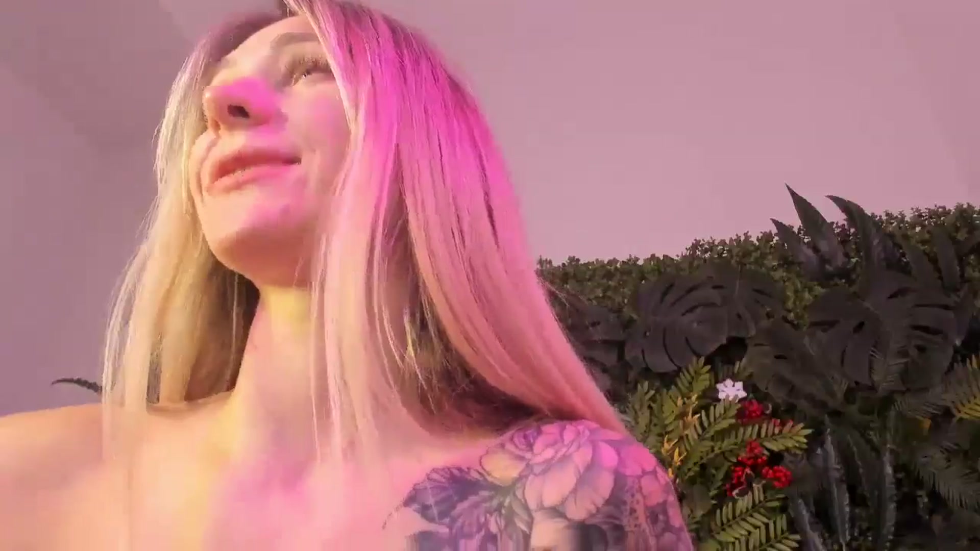 Gallery image thumbnail from Horny_Blond's myfreecams stream on, 09/15/2025, 13:56 image 3 of 20