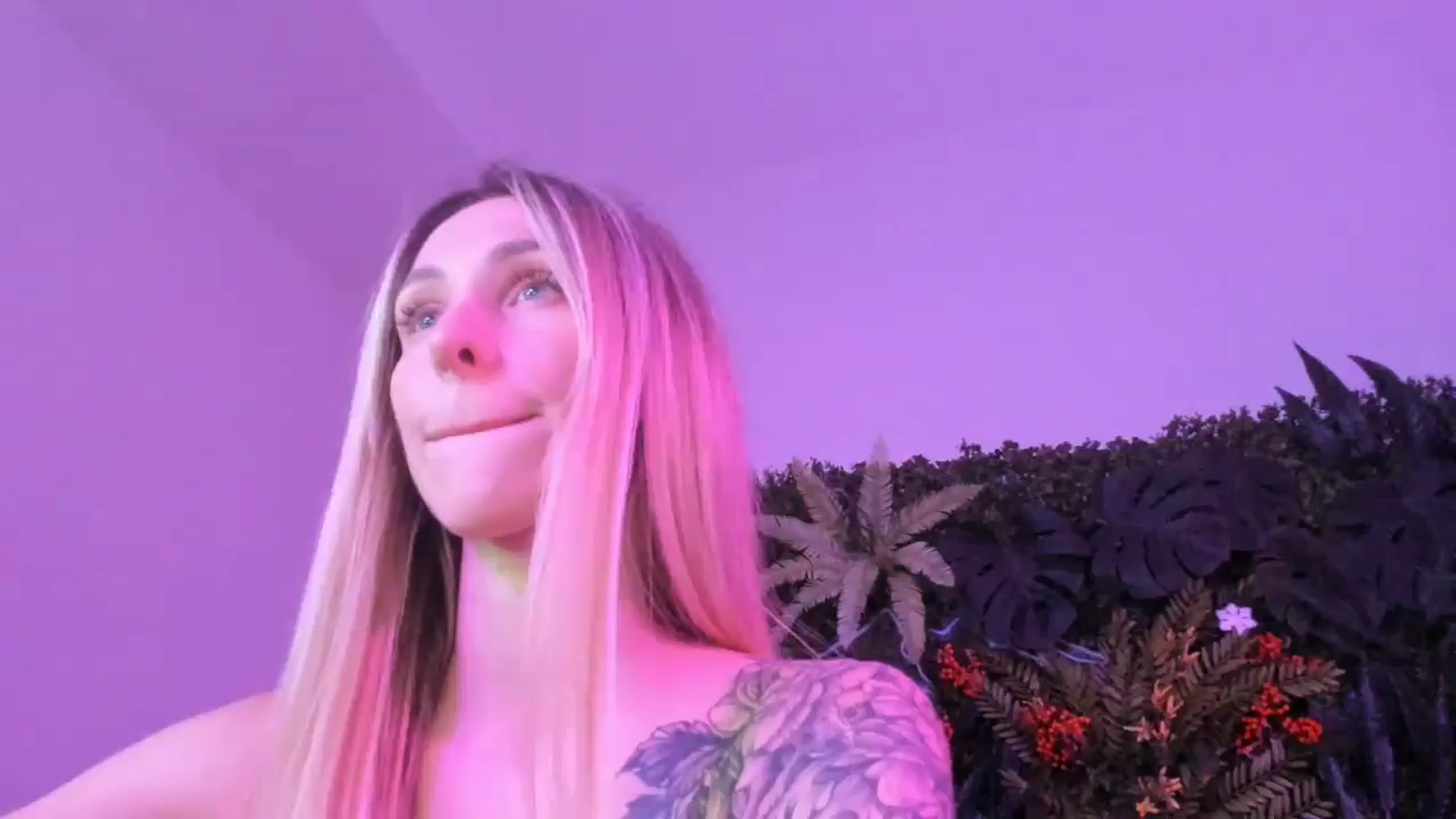 Gallery image thumbnail from Horny_Blond's myfreecams stream on, 09/16/2025, 09:09 image 7 of 20