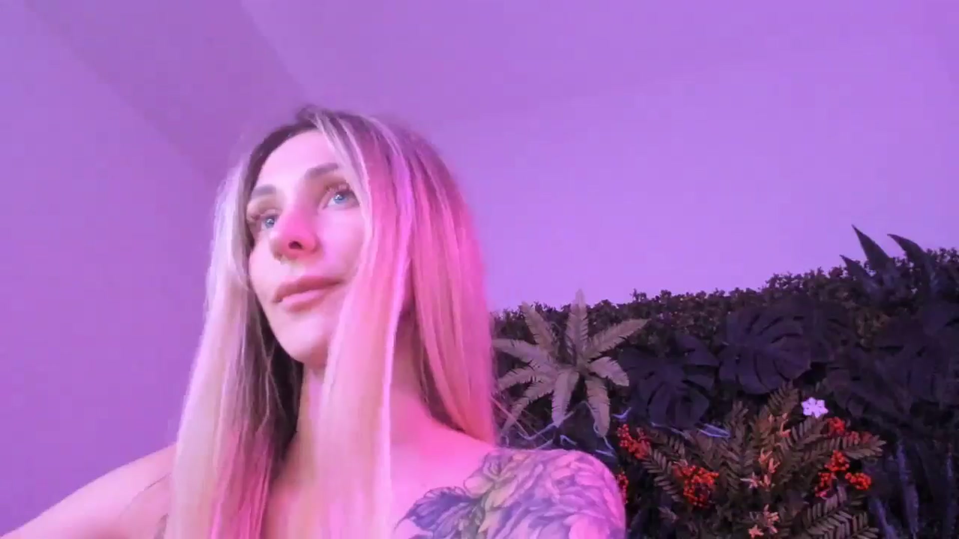 Gallery image thumbnail from Horny_Blond's myfreecams stream on, 09/16/2025, 09:09 image 6 of 20