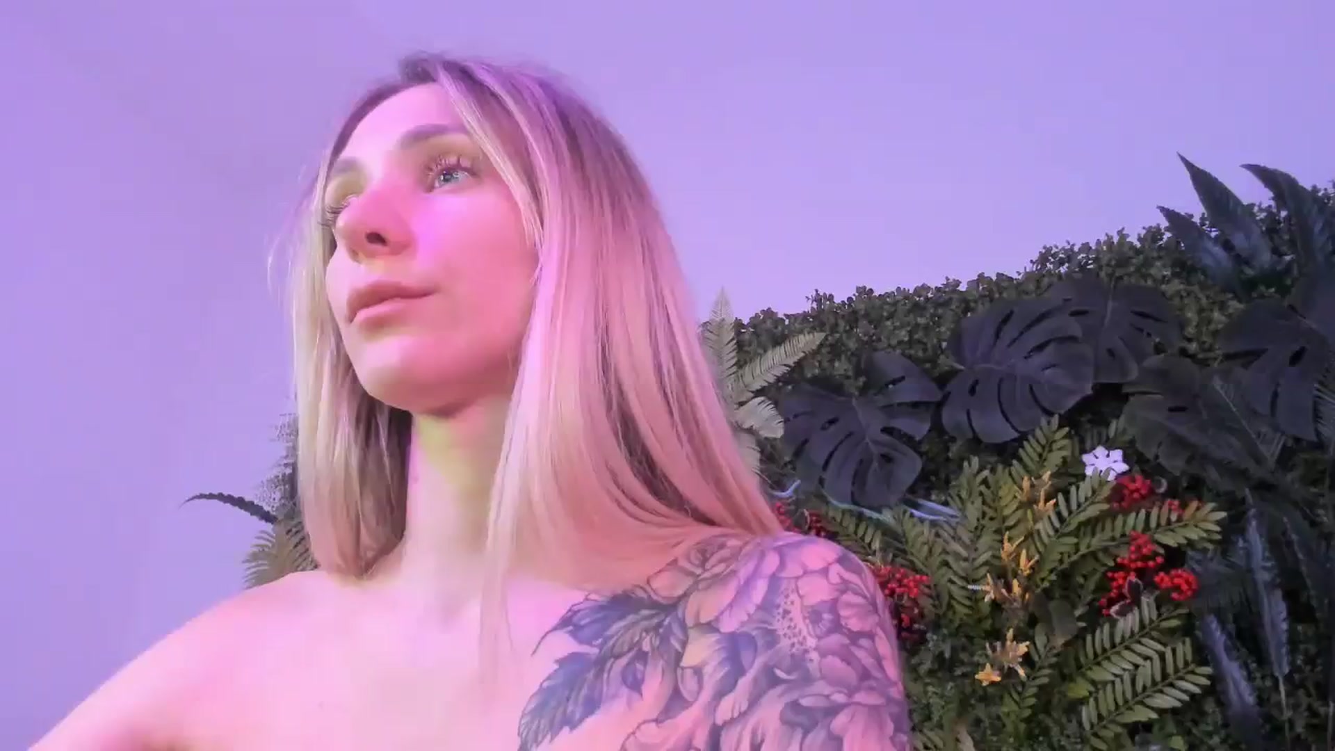 Gallery image thumbnail from Horny_Blond's myfreecams stream on, 09/16/2025, 11:50 image 16 of 20