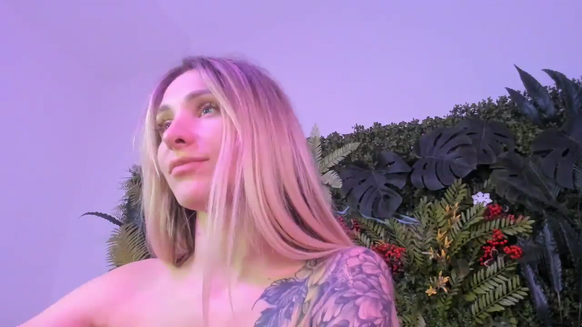 Gallery image thumbnail from Horny_Blond's myfreecams stream on, 09/16/2025, 11:50 image 15 of 20