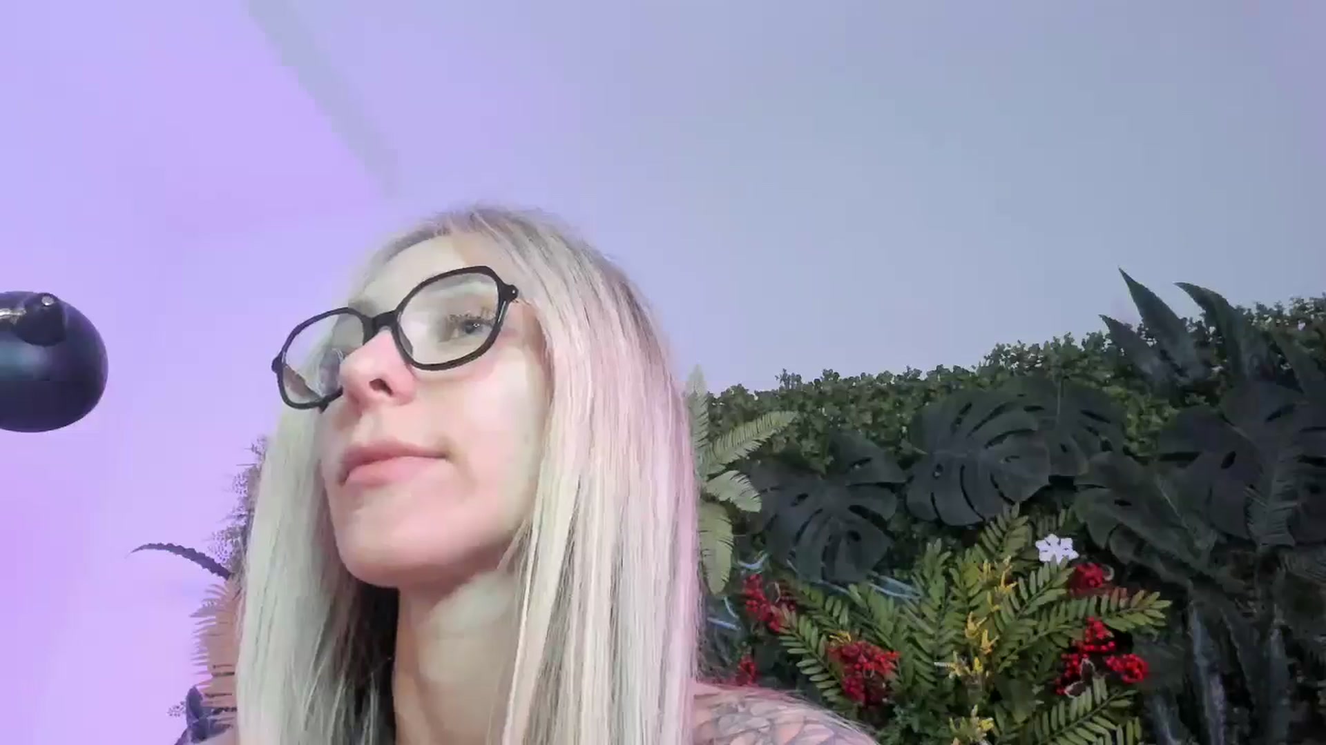 Gallery image thumbnail from Horny_Blond's myfreecams stream on, 09/20/2025, 12:50 image 18 of 20