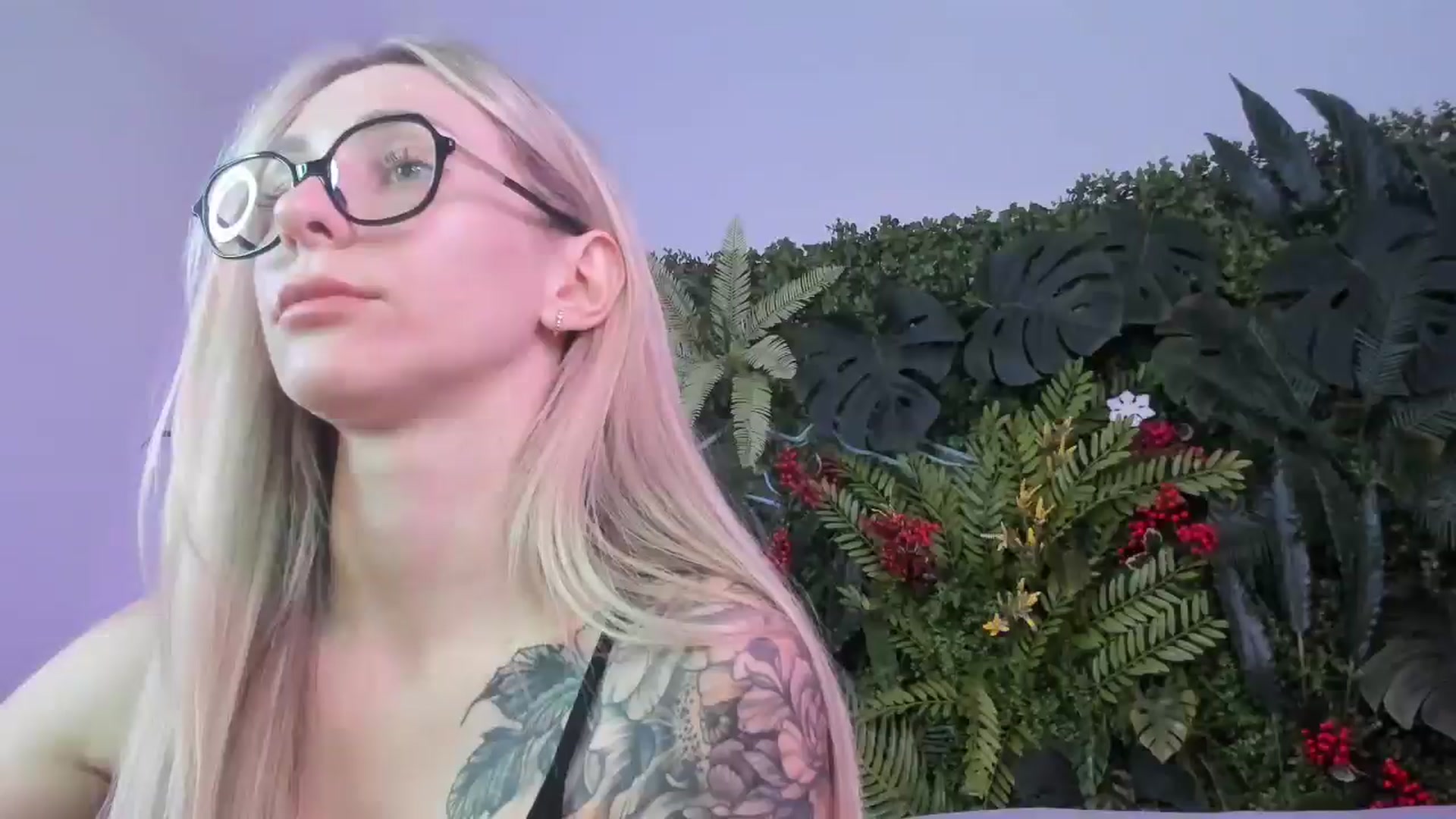 Gallery image thumbnail from Horny_Blond's myfreecams stream on, 09/23/2025, 08:53 image 17 of 20