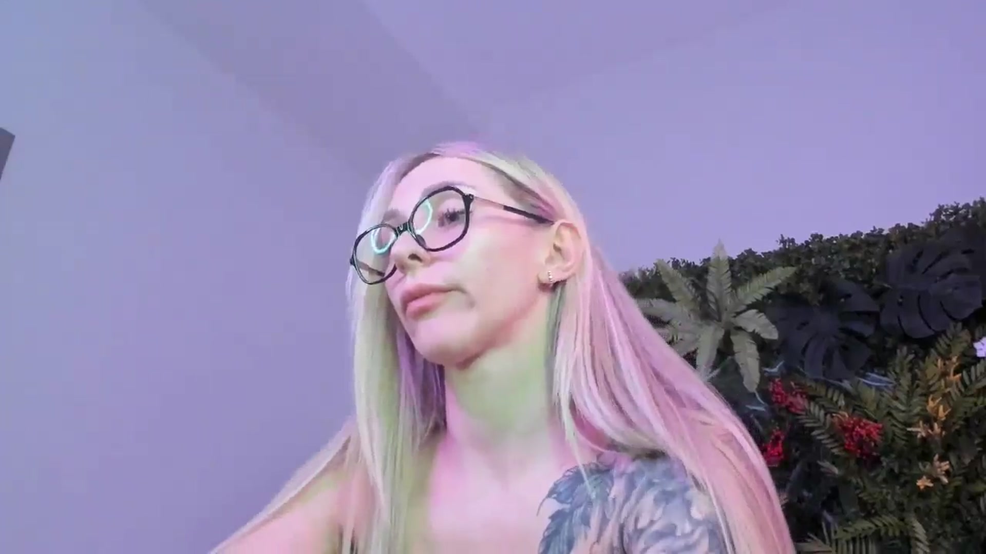 Gallery image thumbnail from Horny_Blond's myfreecams stream on, 09/26/2025, 12:05 image 7 of 20