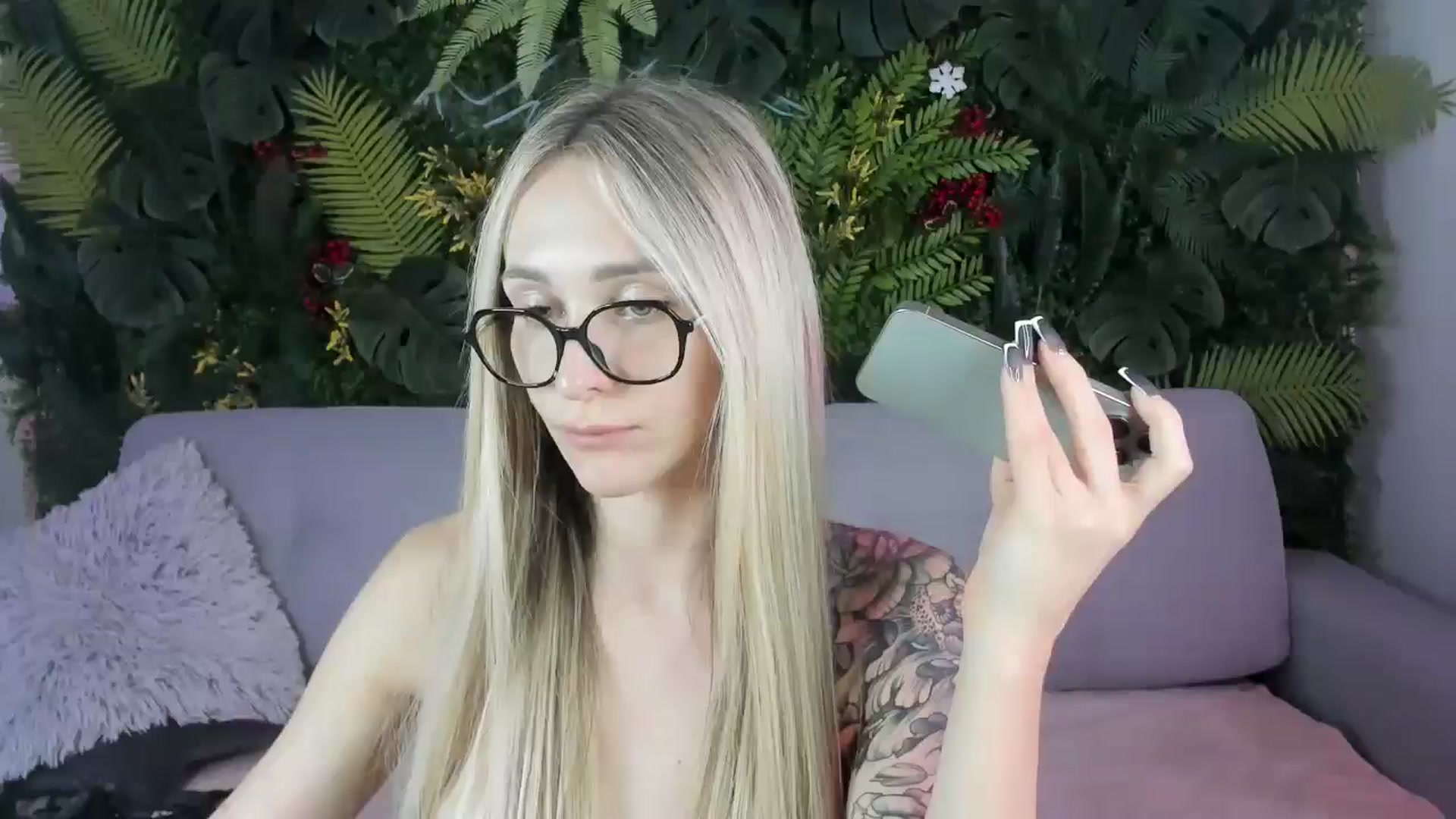 Gallery image thumbnail from Horny_Blond's myfreecams stream on, 09/28/2025, 12:28 image 1 of 20