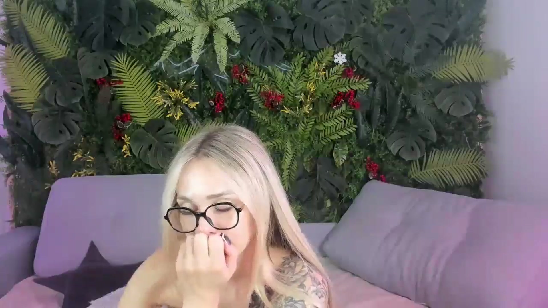 Gallery image thumbnail from Horny_Blond's myfreecams stream on, 09/29/2025, 11:23 image 8 of 20