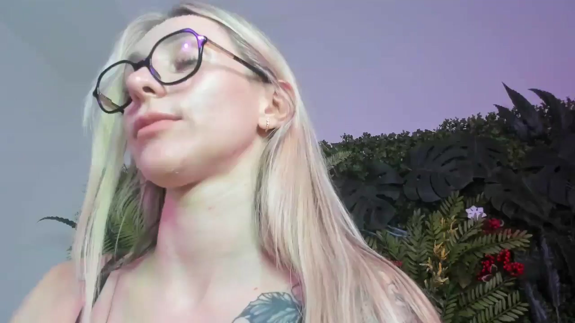 Gallery image thumbnail from Horny_Blond's myfreecams stream on, 10/04/2025, 10:45 image 14 of 20