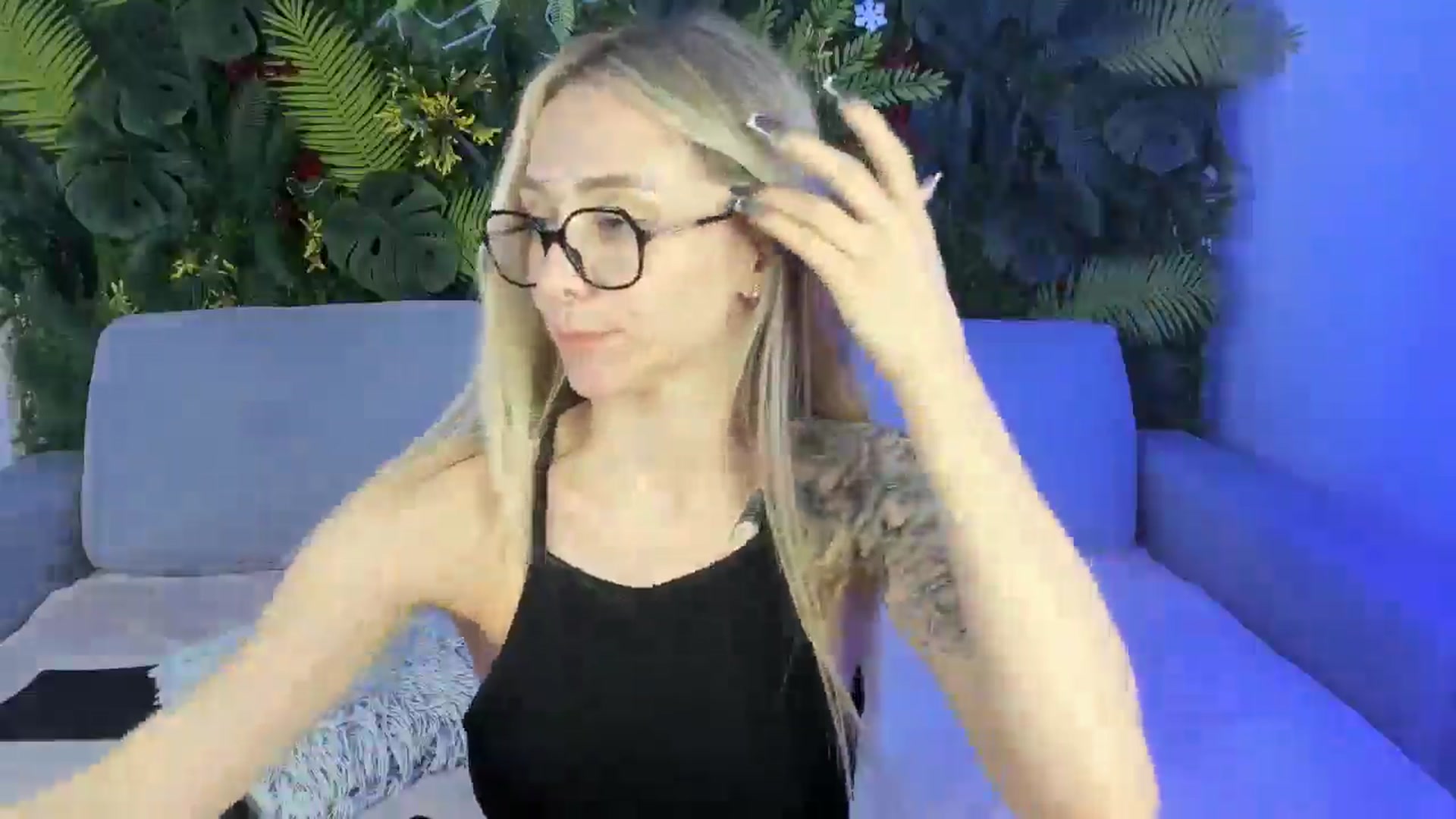 Gallery image thumbnail from Horny_Blond's myfreecams stream on, 10/06/2025, 10:34 image 5 of 20