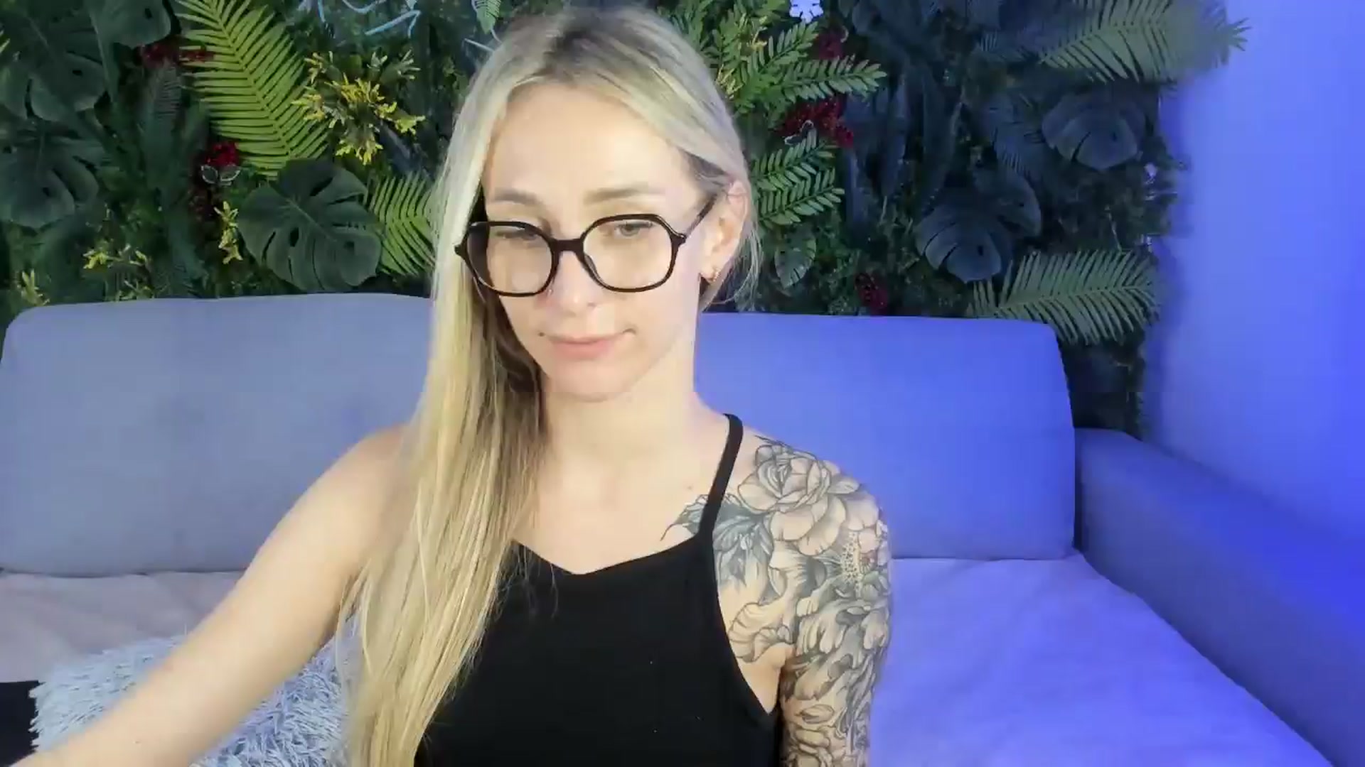 Gallery image thumbnail from Horny_Blond's myfreecams stream on, 10/06/2025, 10:34 image 8 of 20