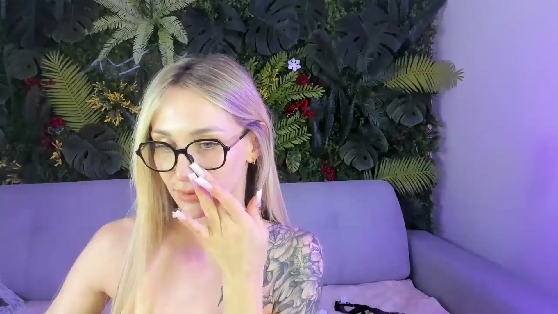 Gallery image thumbnail from Horny_Blond's myfreecams stream on, 10/18/2025, 11:05 image 12 of 20