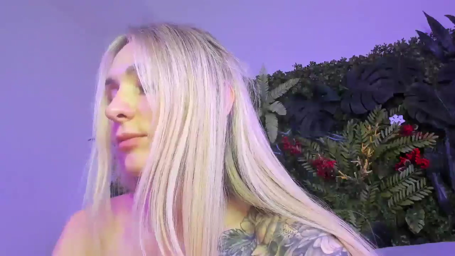 Gallery image thumbnail from Horny_Blond's myfreecams stream on, 10/18/2025, 12:33 image 10 of 20
