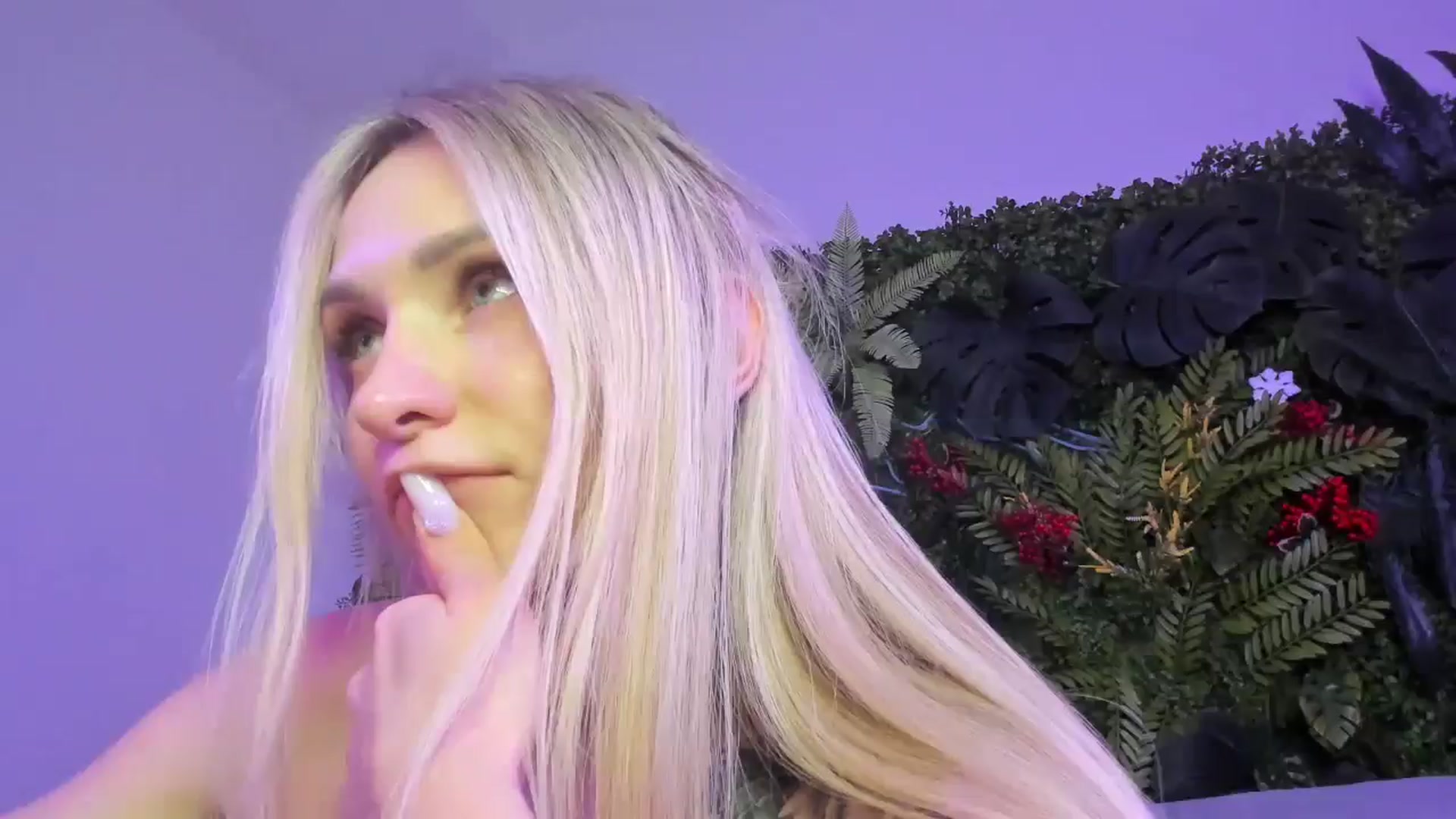Gallery image thumbnail from Horny_Blond's myfreecams stream on, 10/18/2025, 12:33 image 12 of 20