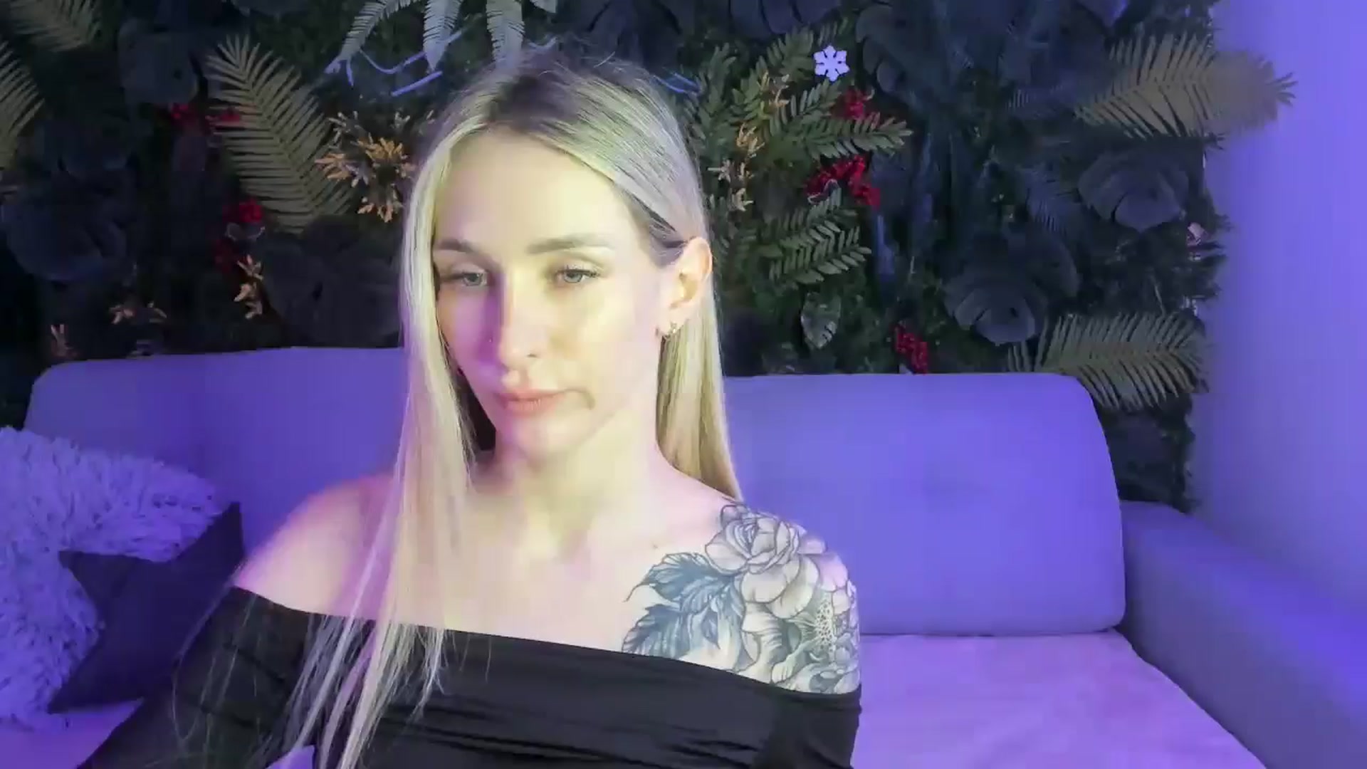 Gallery image thumbnail from Horny_Blond's myfreecams stream on, 10/19/2025, 08:41 image 1 of 20