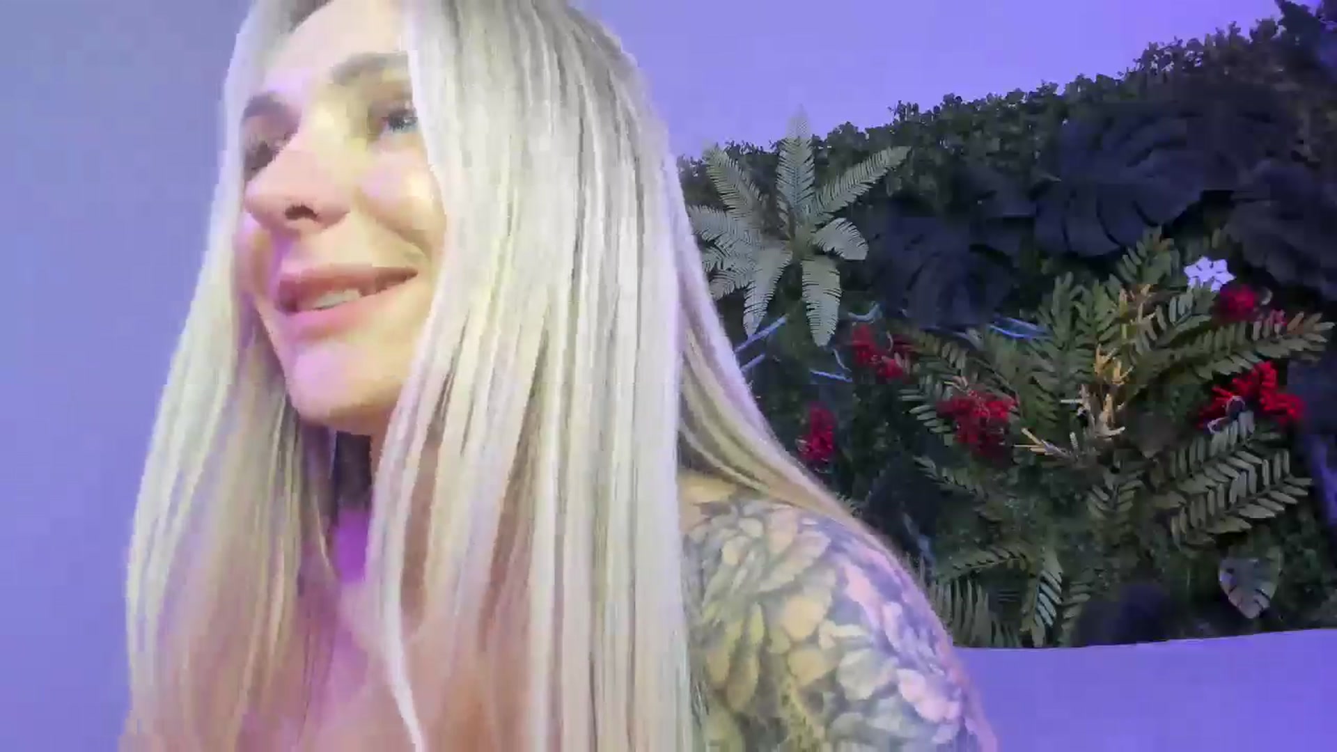 Gallery image thumbnail from Horny_Blond's myfreecams stream on, 10/19/2025, 12:11 image 6 of 20