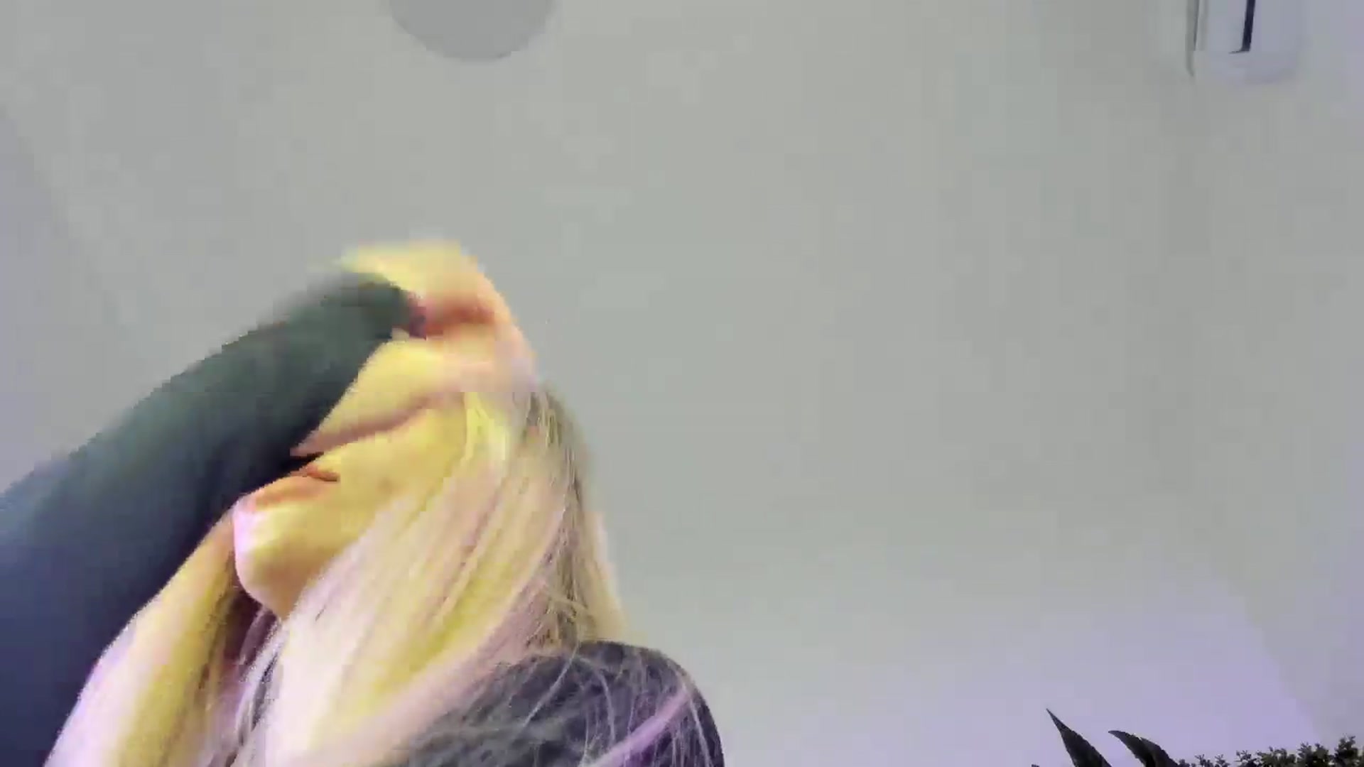 Gallery image thumbnail from Horny_Blond's myfreecams stream on, 10/20/2025, 10:10 image 20 of 20