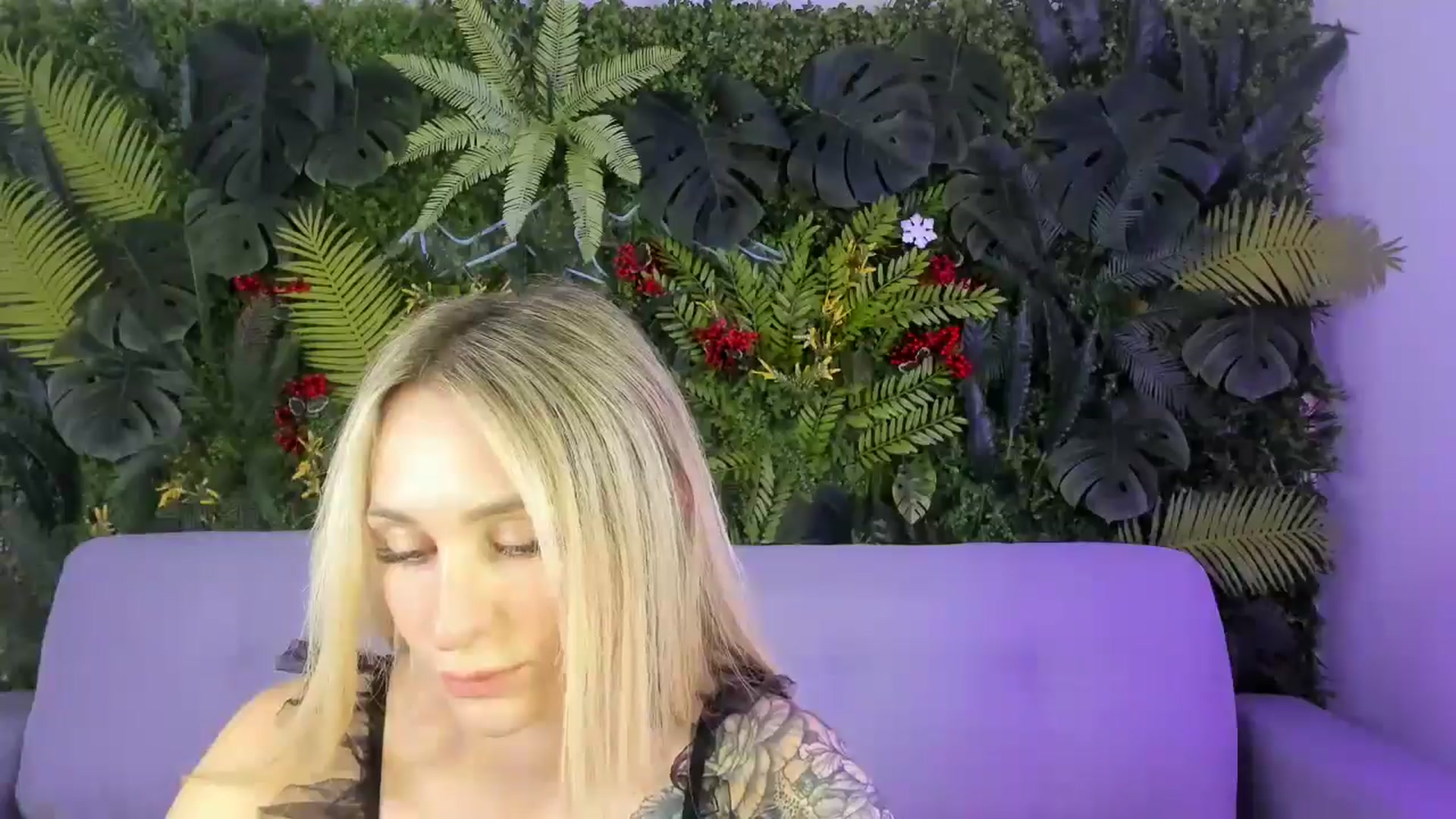 Gallery image thumbnail from Horny_Blond's myfreecams stream on, 10/25/2025, 10:17 image 13 of 20