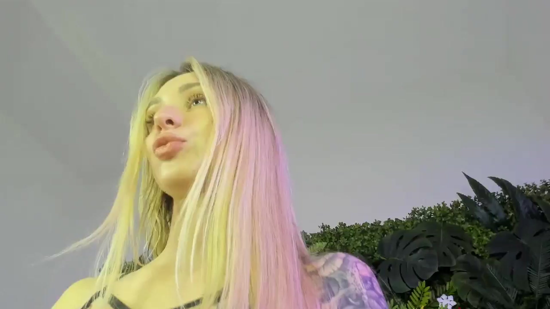 Gallery image thumbnail from Horny_Blond's myfreecams stream on, 10/27/2025, 09:28 image 16 of 20