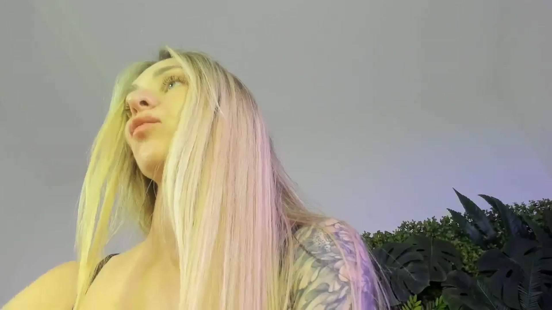 Gallery image thumbnail from Horny_Blond's myfreecams stream on, 10/31/2025, 12:22 image 13 of 20
