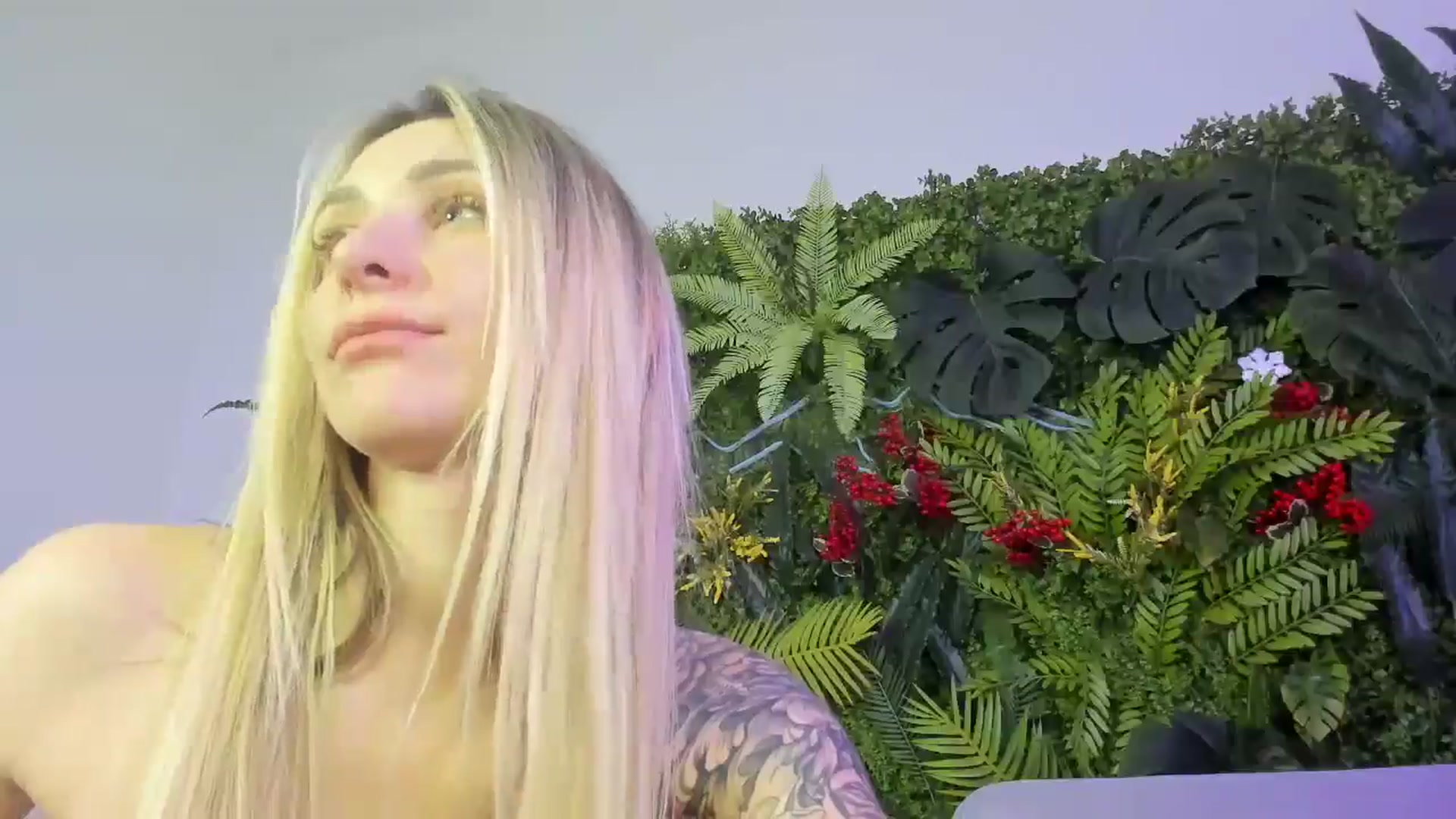 Gallery image thumbnail from Horny_Blond's myfreecams stream on, 11/01/2025, 12:21 image 18 of 20